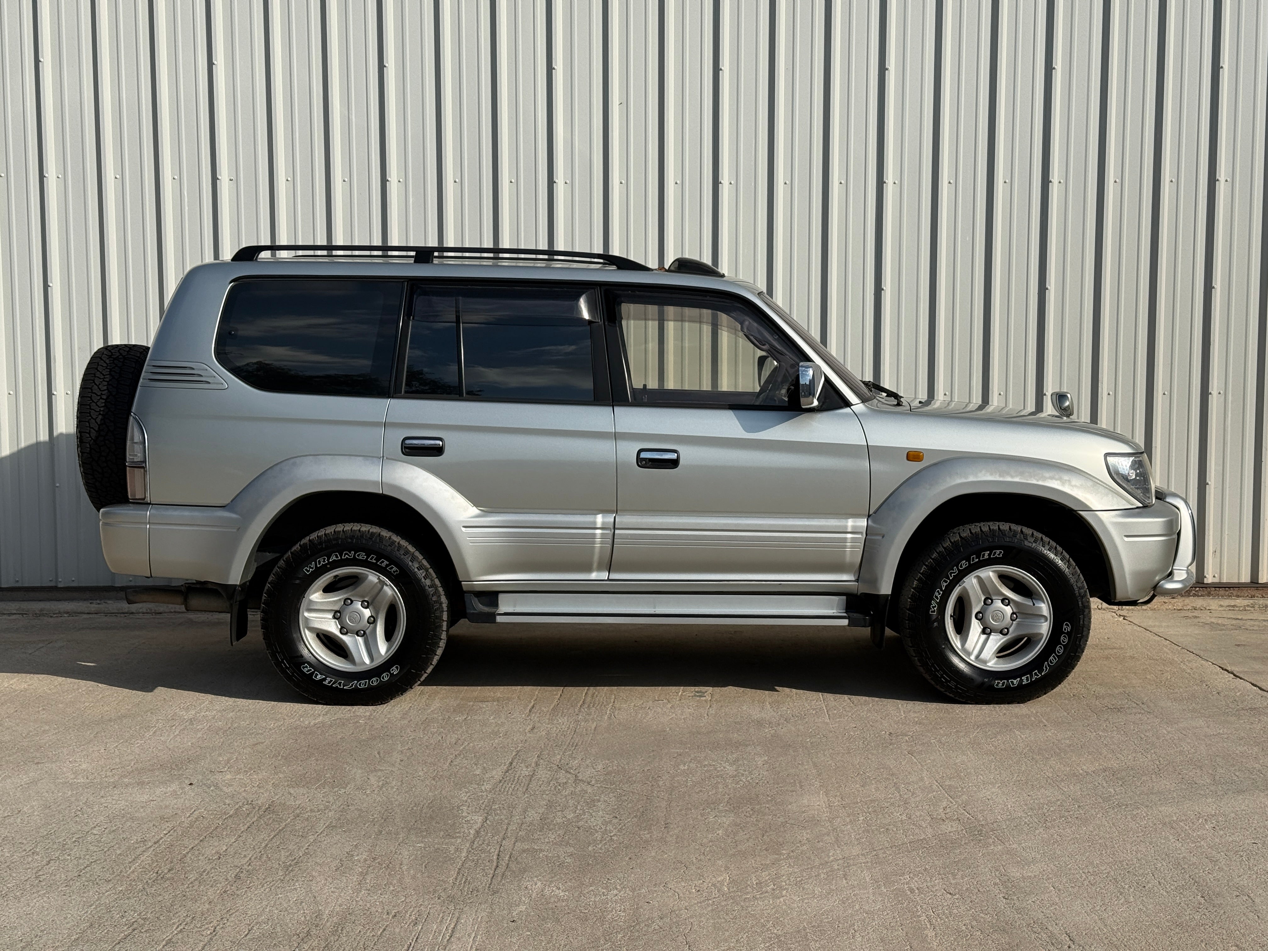 1999 Toyota Land Cruiser Prado 4x4 Stk#13704