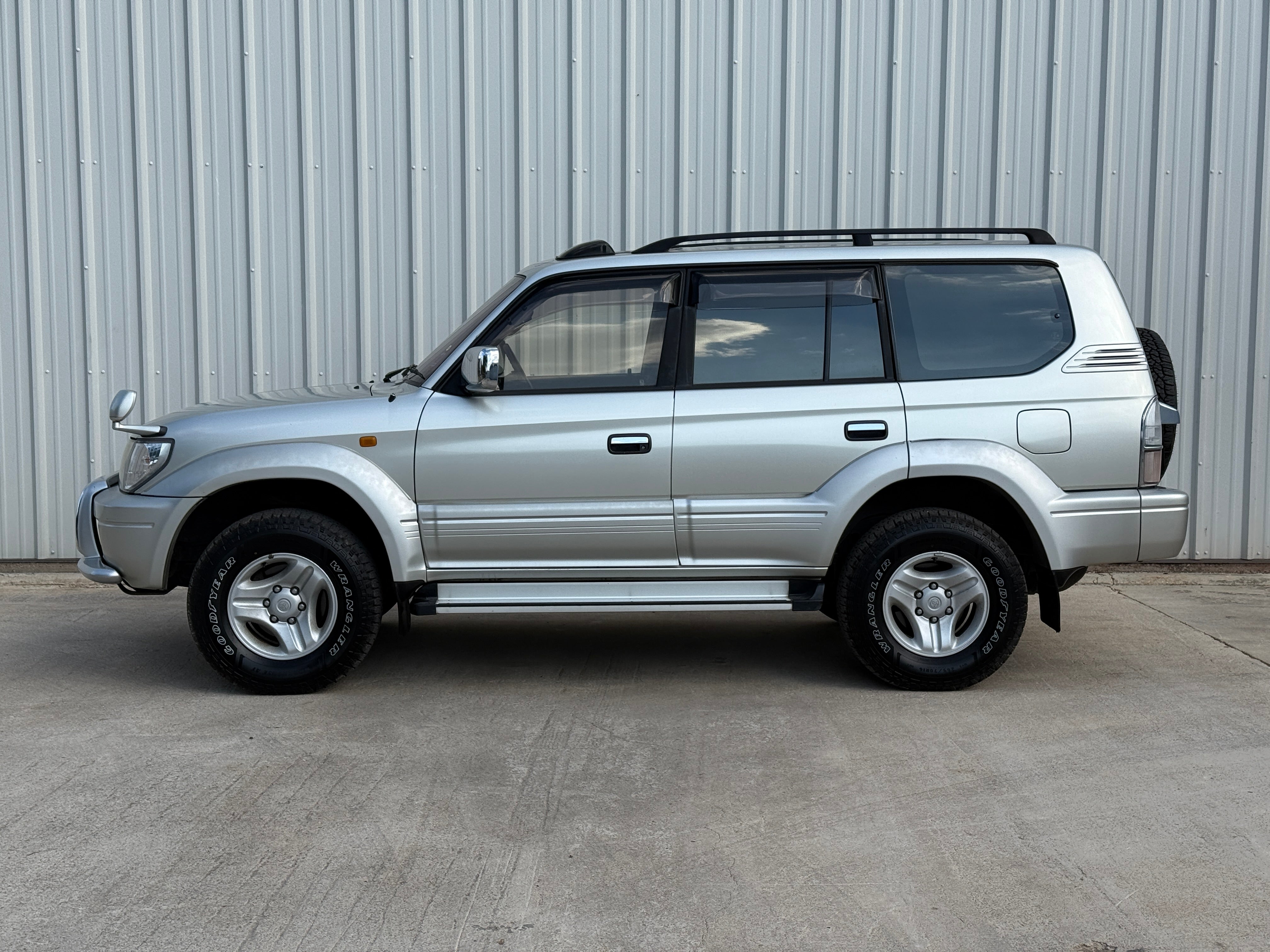 1999 Toyota Land Cruiser Prado 4x4 Stk#13704