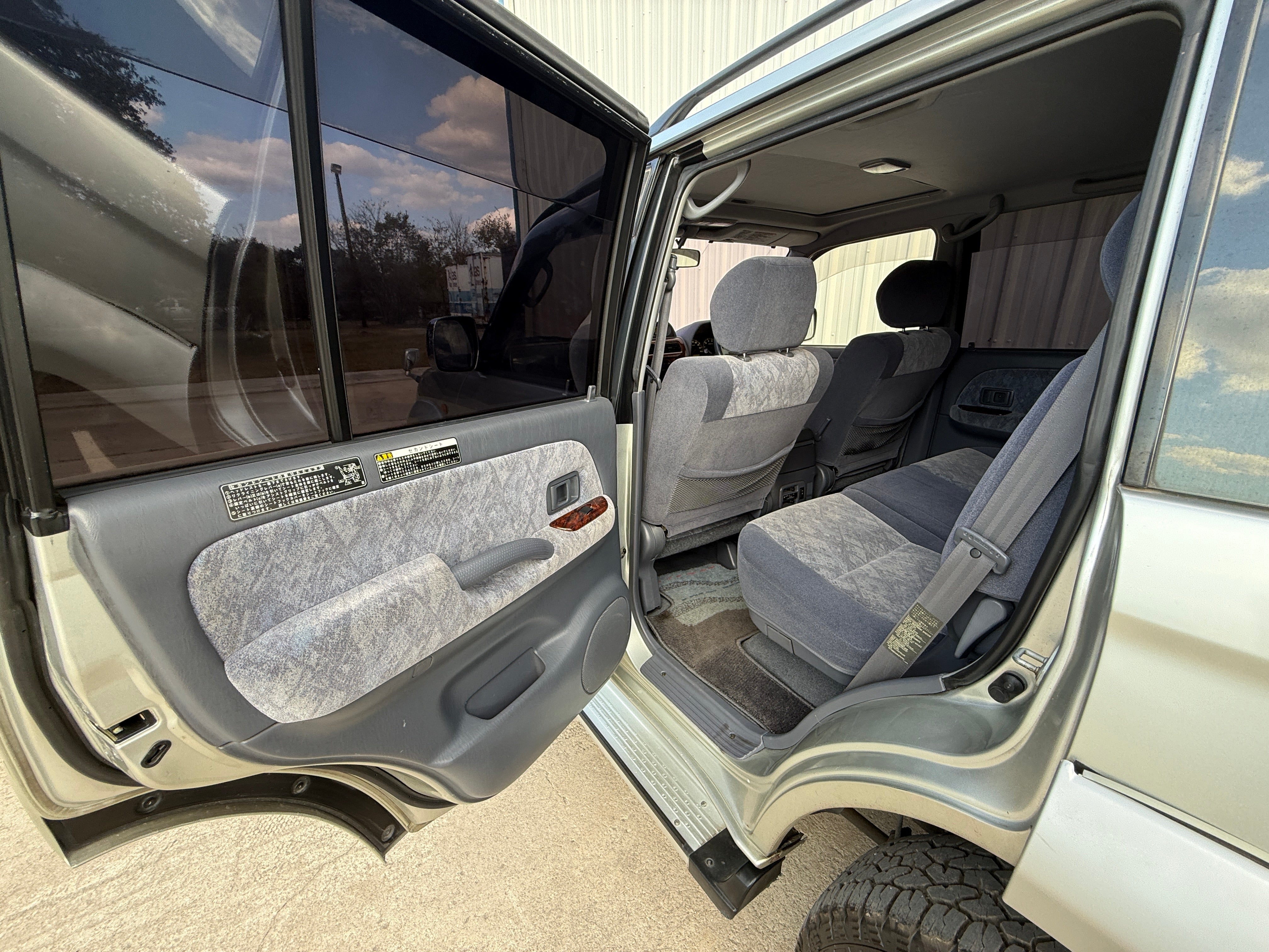 1999 Toyota Land Cruiser Prado 4x4 Stk#13704