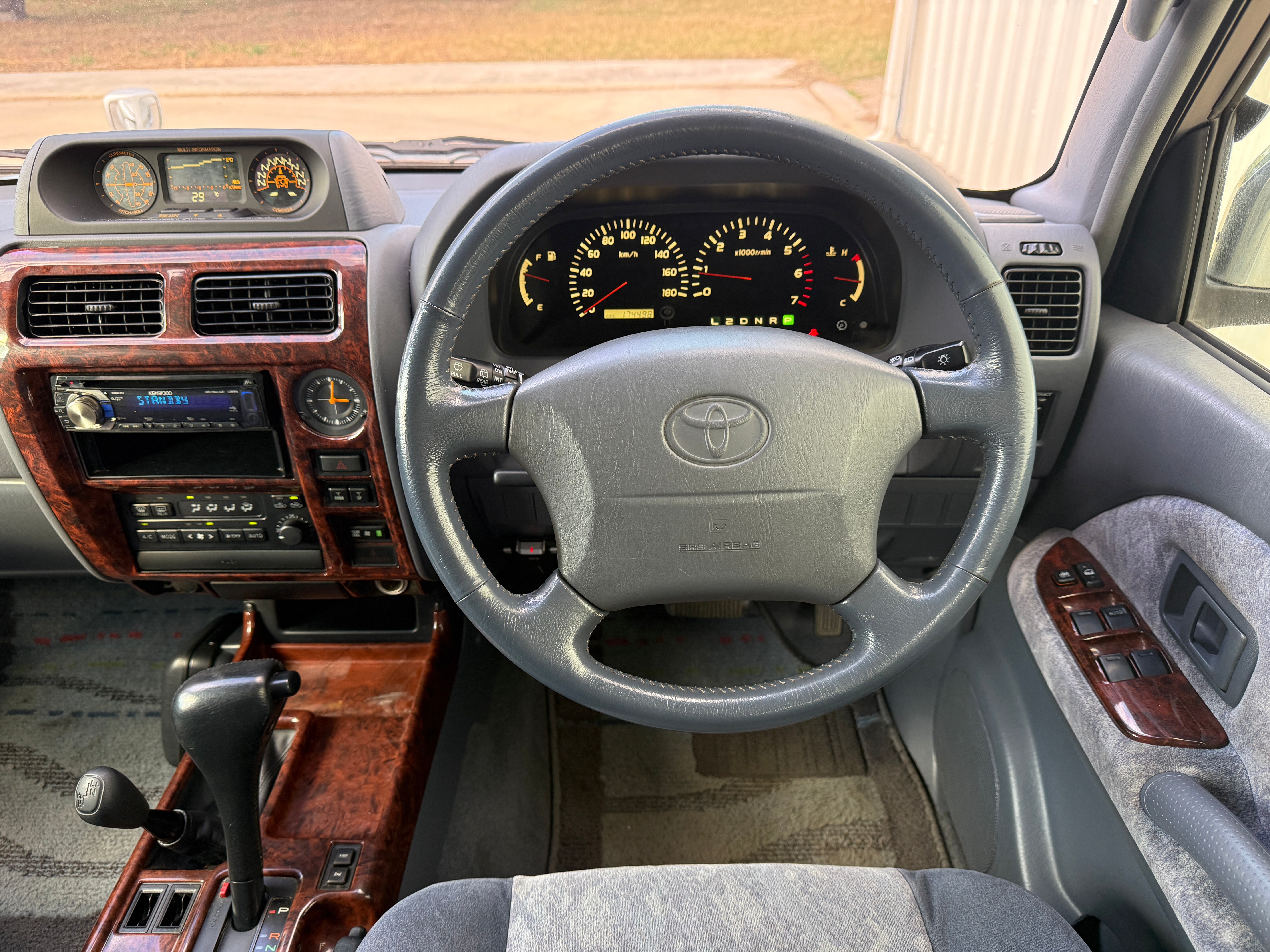 1999 Toyota Land Cruiser Prado 4x4 Stk#13704