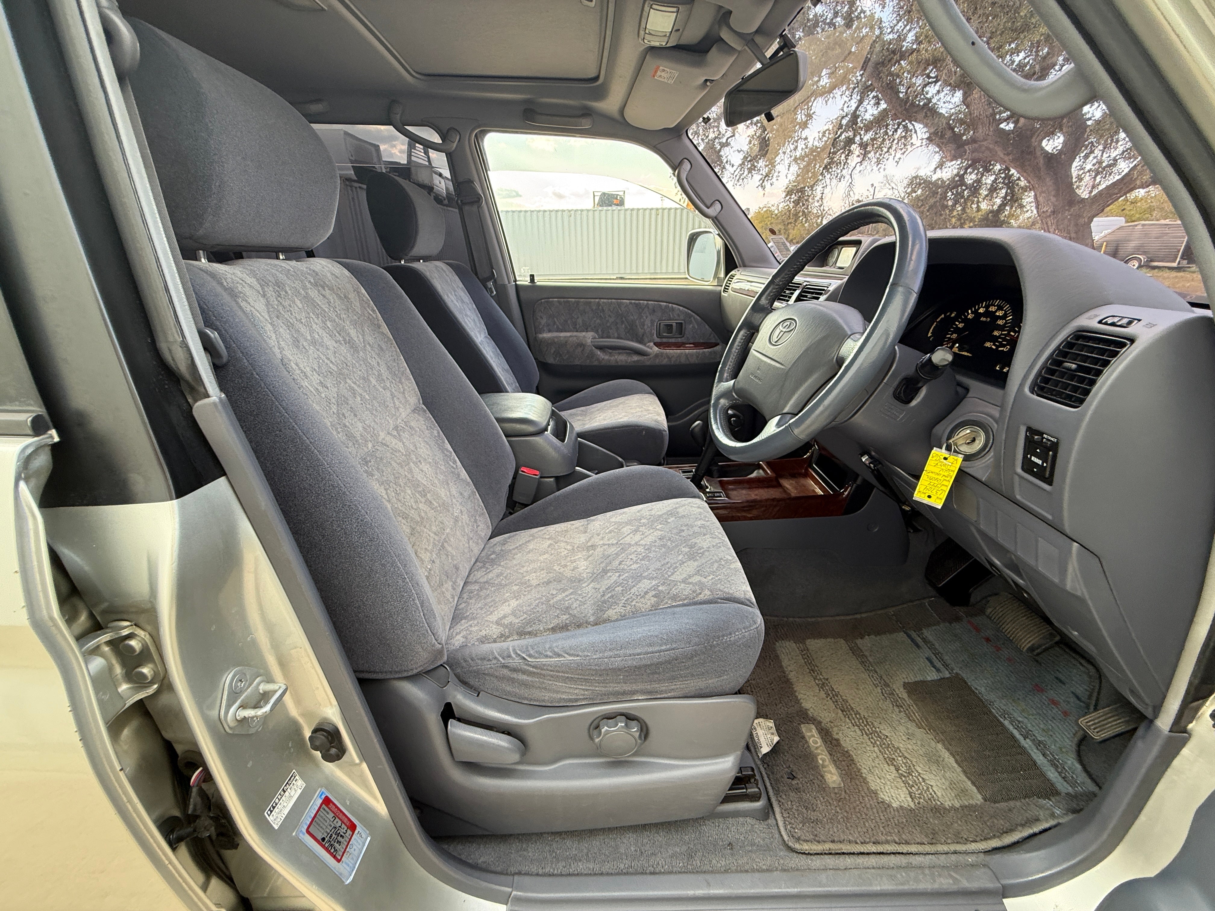 1999 Toyota Land Cruiser Prado 4x4 Stk#13704