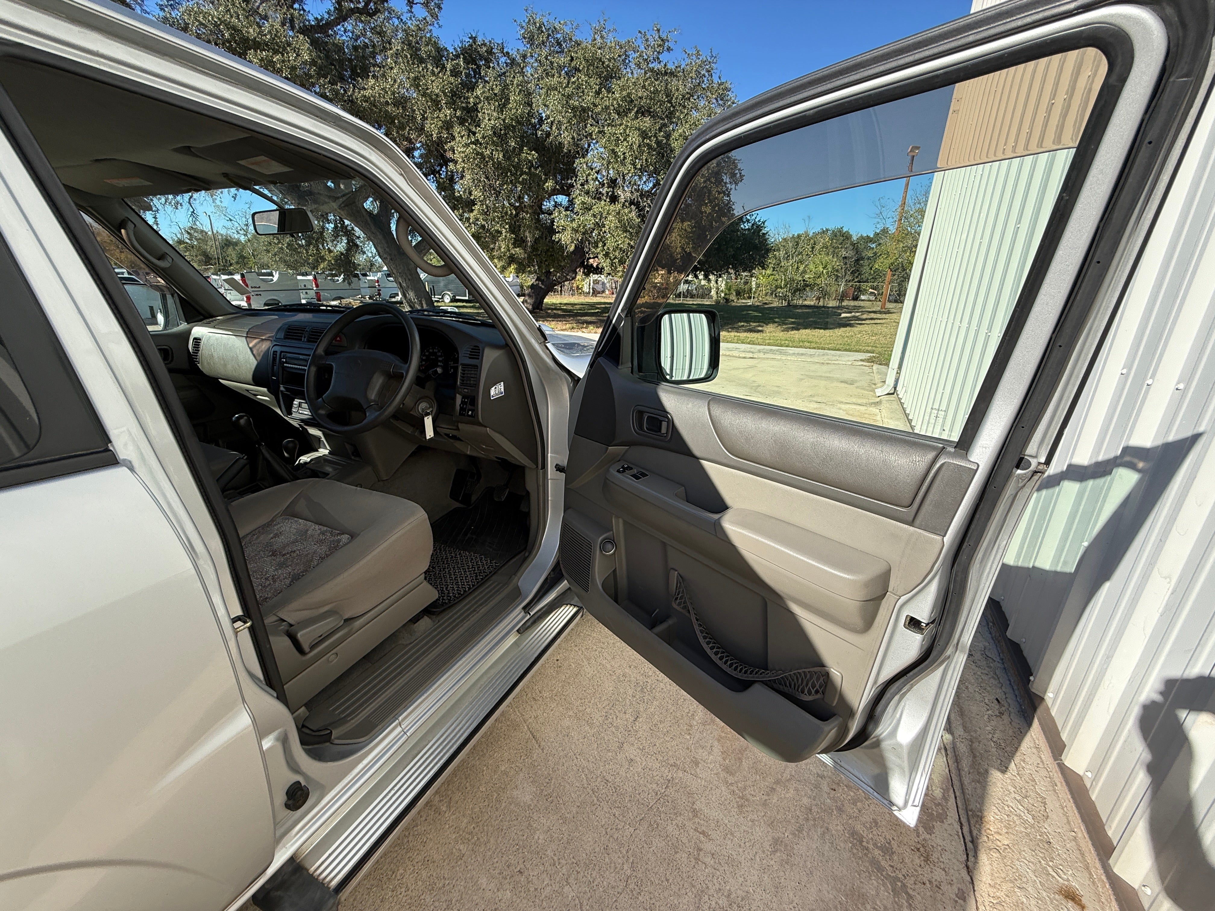 1999 Nissan Safari (Patrol) Diesel 4x4 Stk#12745