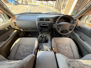 1999 Nissan Safari (Patrol) Diesel 4x4 Stk#12745