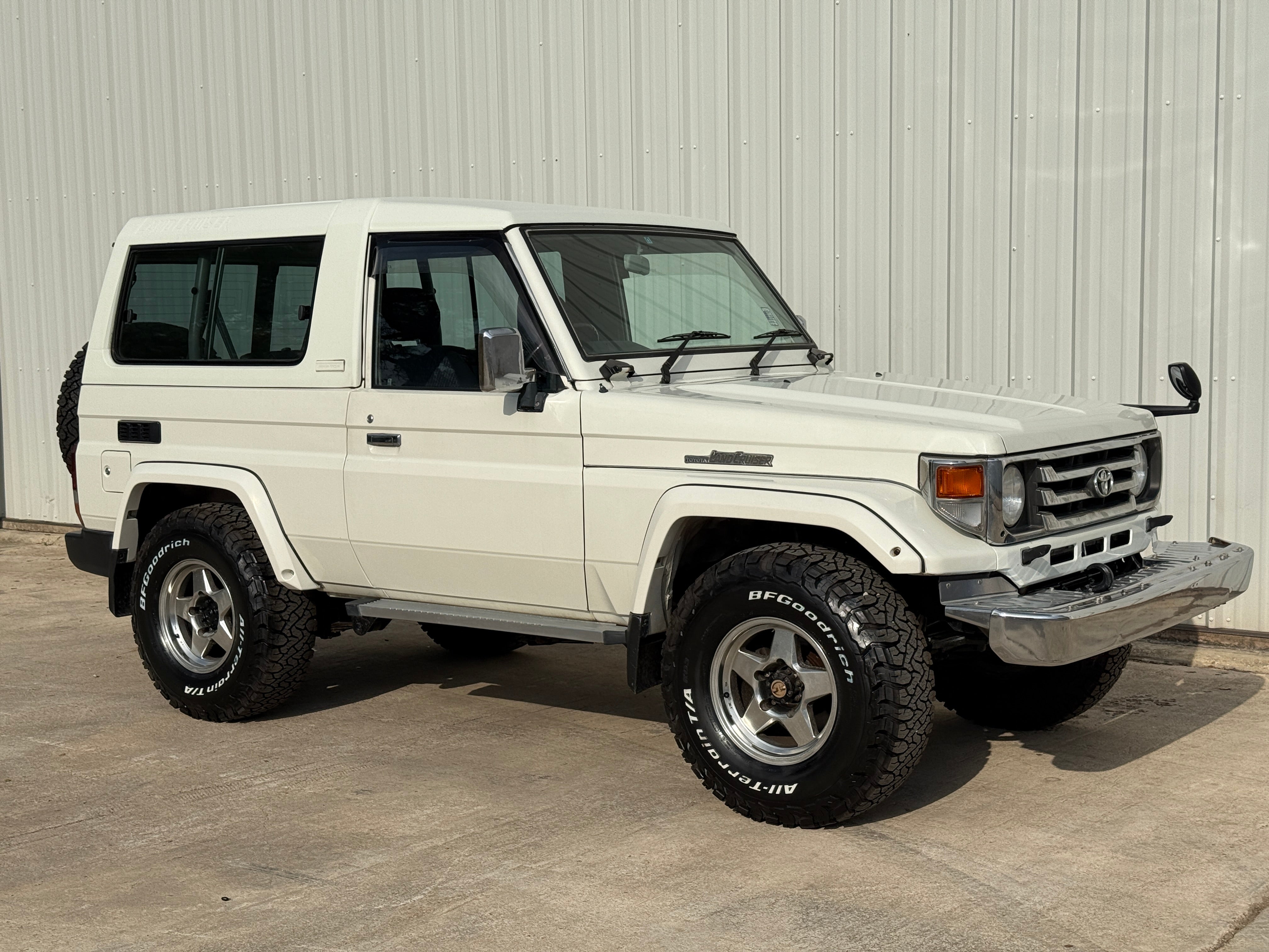 1999 Toyota Land Cruiser HZJ74 4x4 Diesel Stk#12029