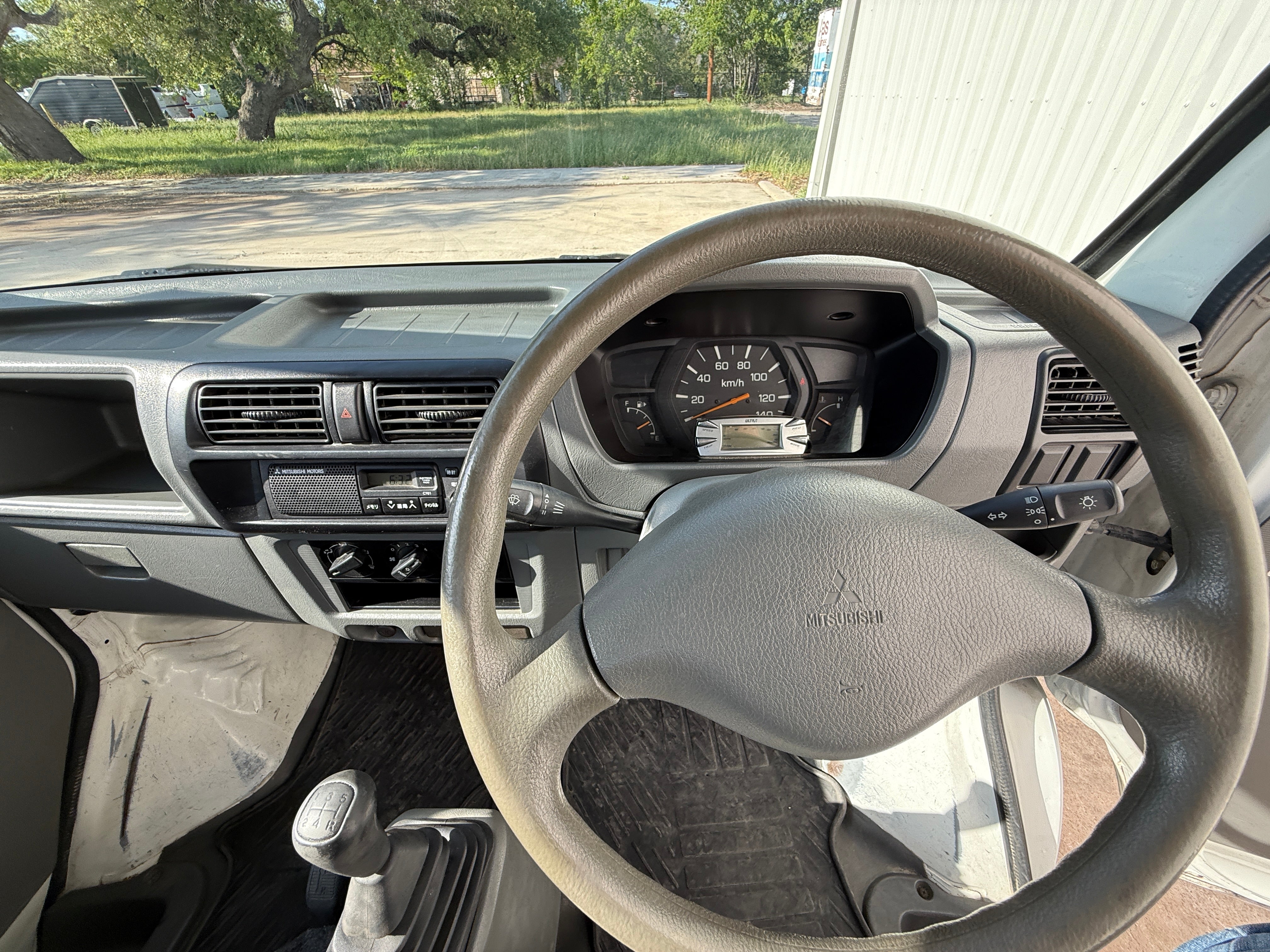 2000 Mitsubishi Minicab 4WD A/C Stk#13291