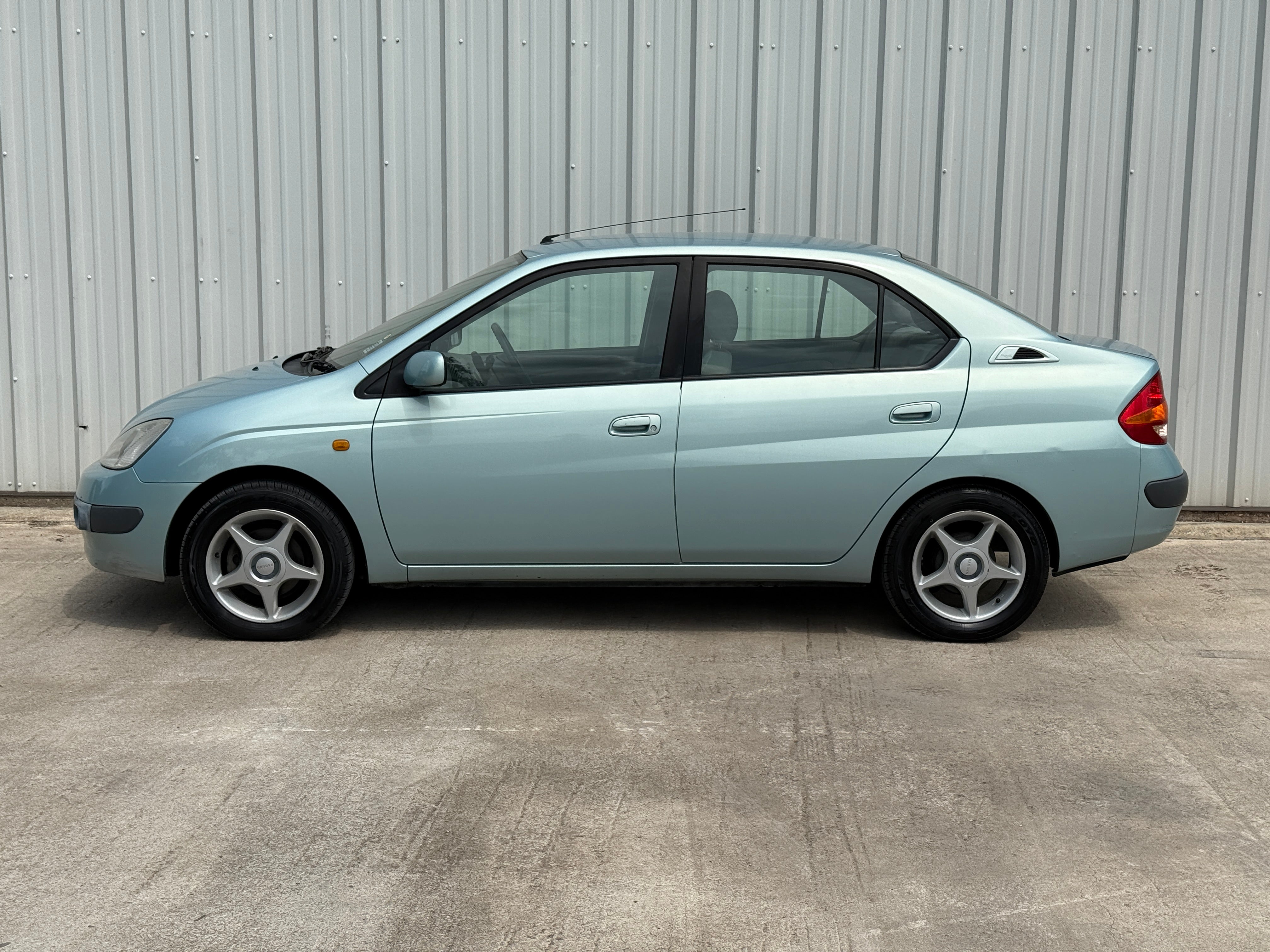 1998 Toyota Prius NHW10 Stk#13403
