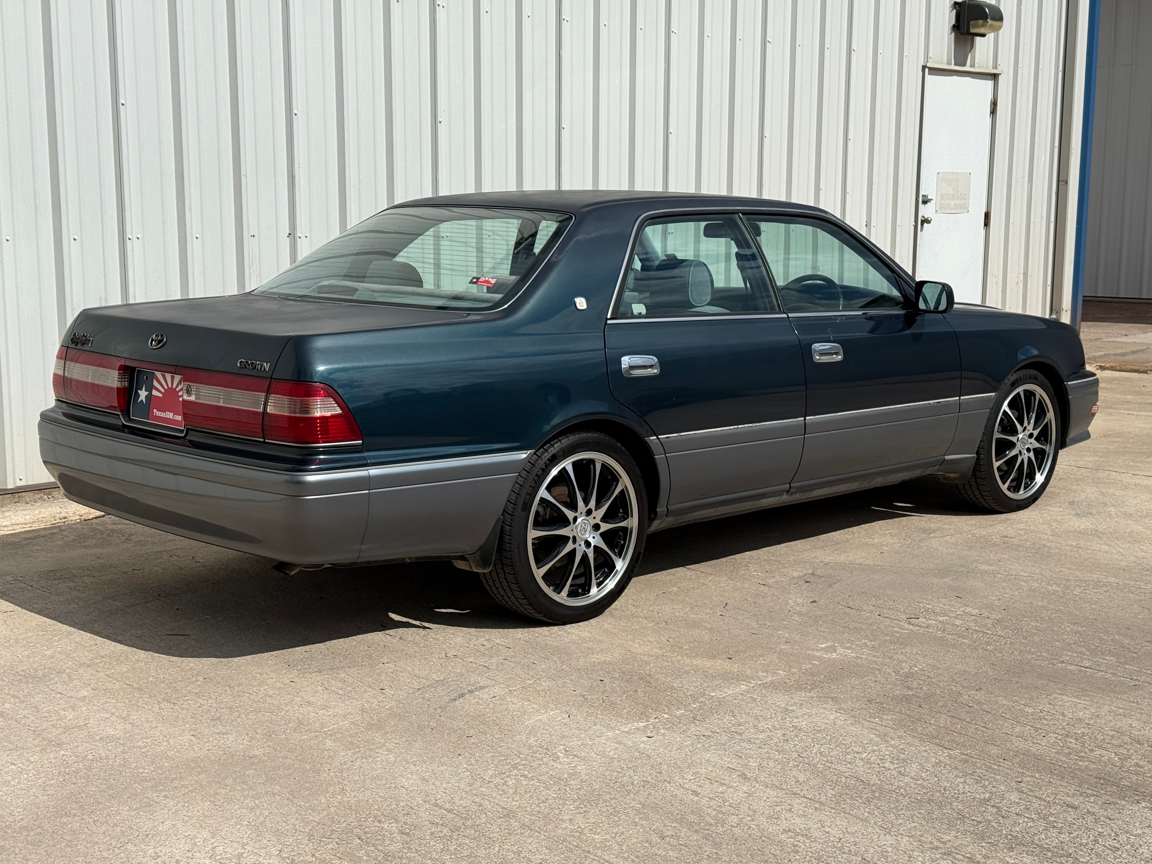 1995 Toyota Crown Royal Saloon Stk#11423