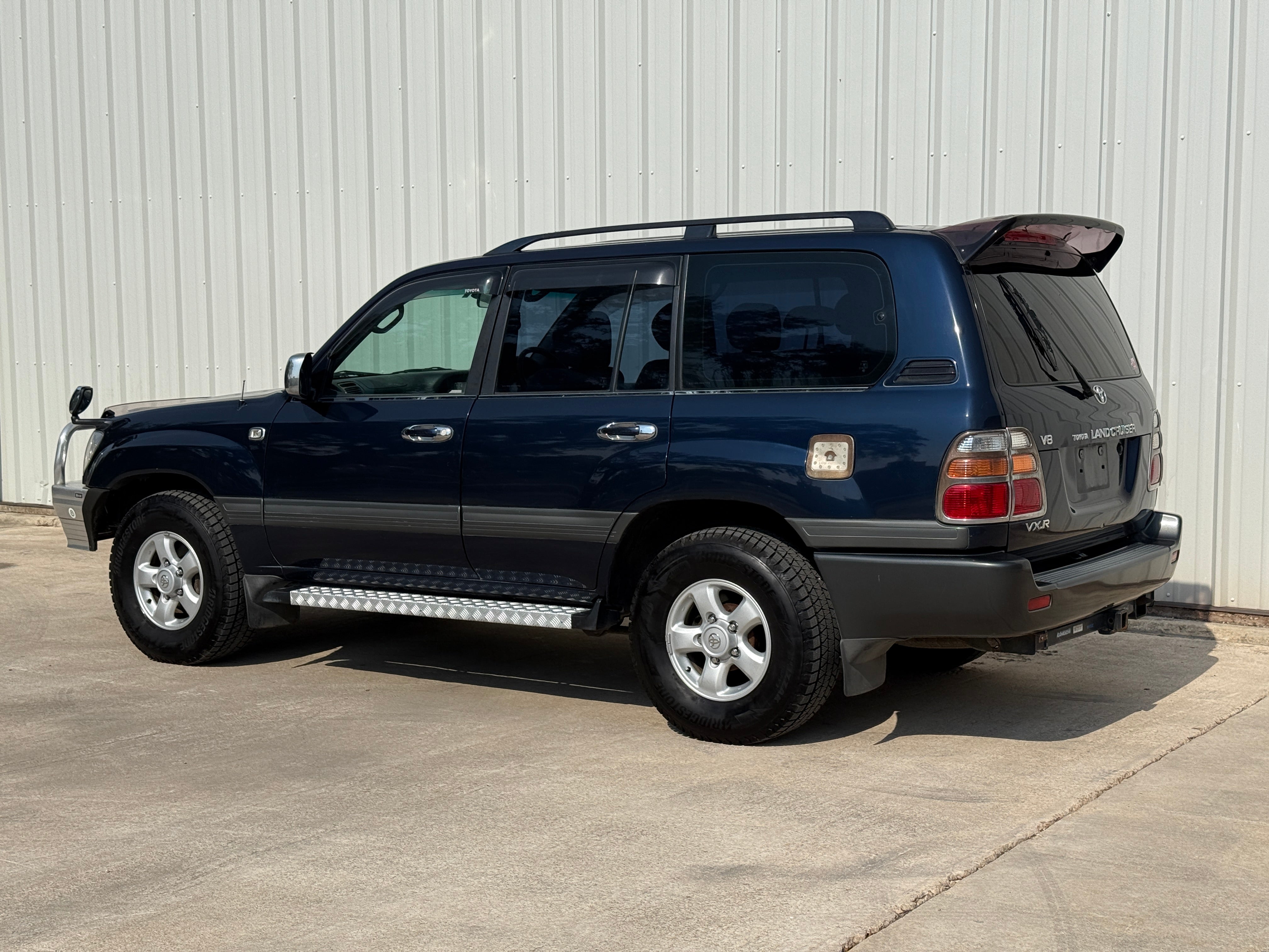 1999 Toyota Land Cruiser 4x4 UZJ100 VX-R Stock#13110
