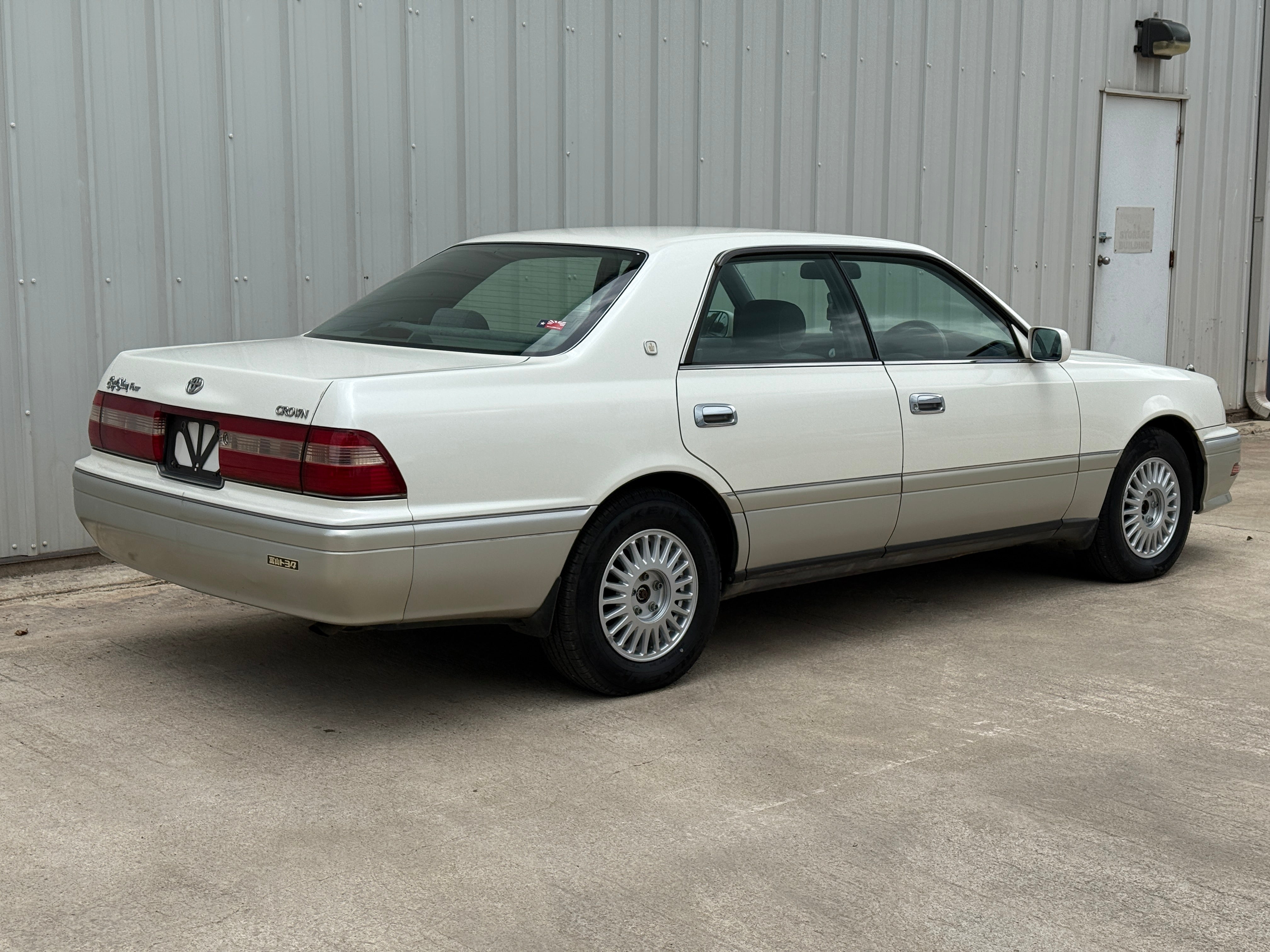1996 Toyota Crown Royal Saloon Stk#11377
