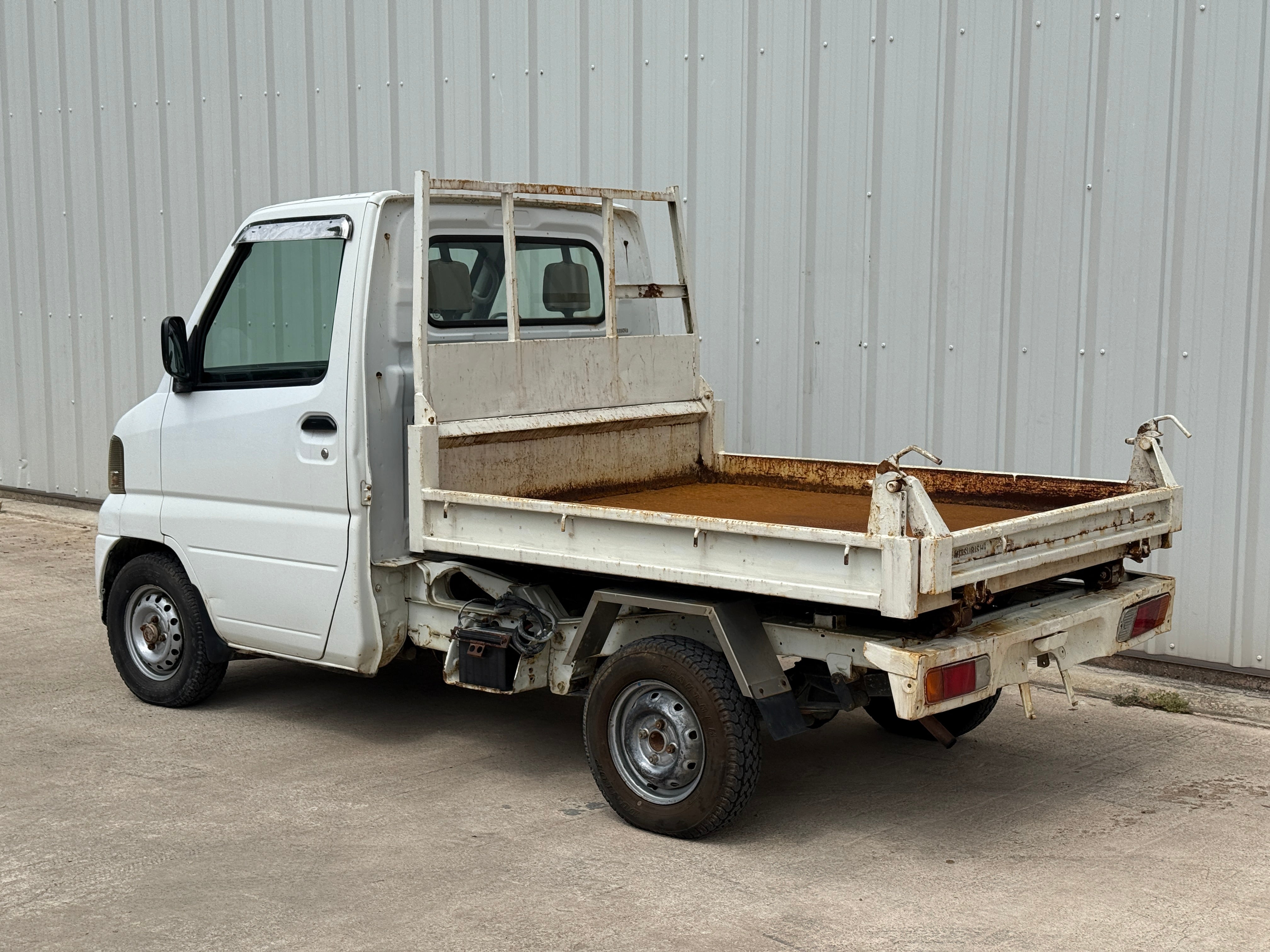 2001 Mitsubishi Minicab Dump Bed 4x4 A/C *Off Highway Use Only* Stk#13293