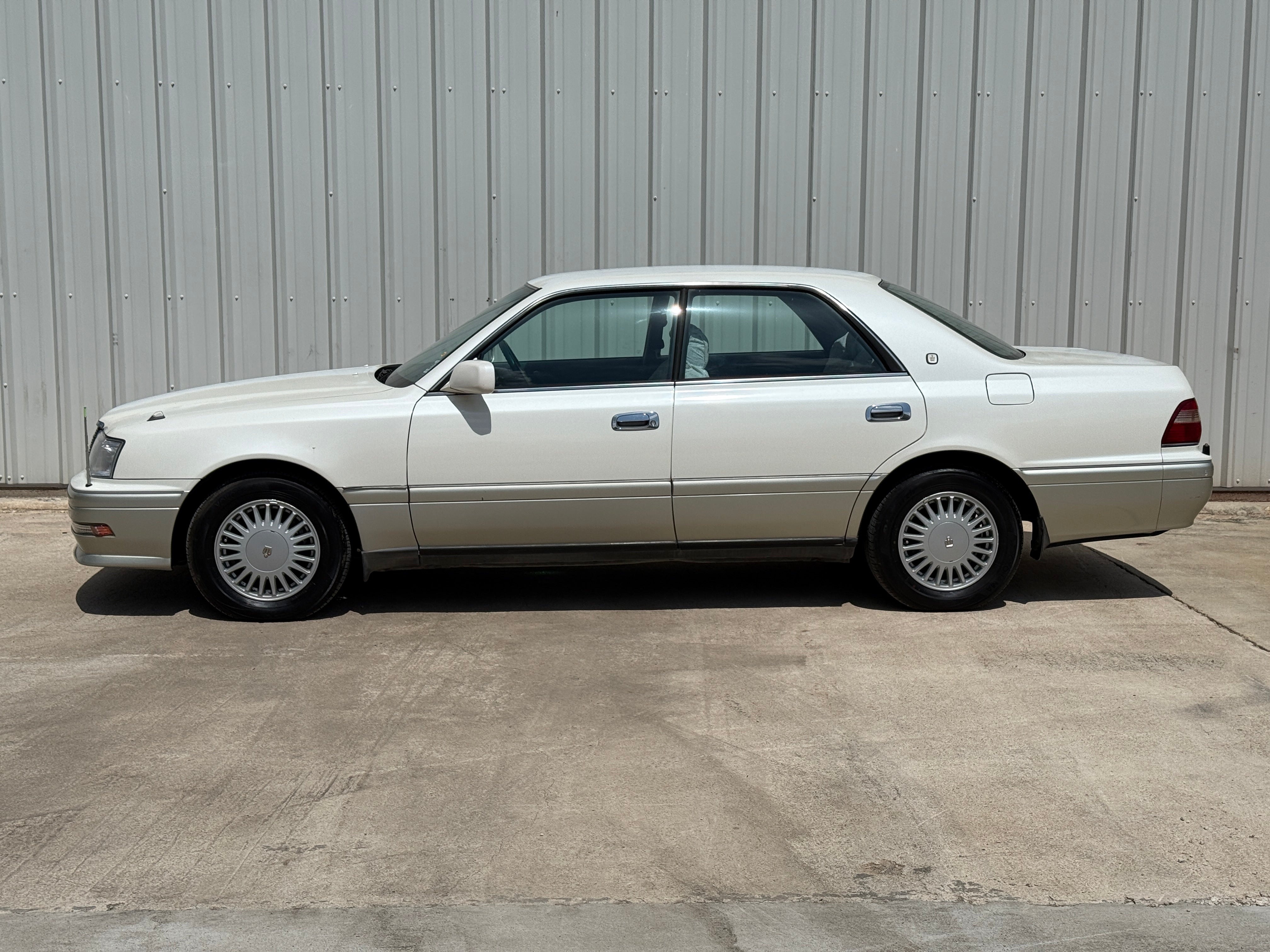 1996 Toyota Crown Royal Saloon Stk#11847