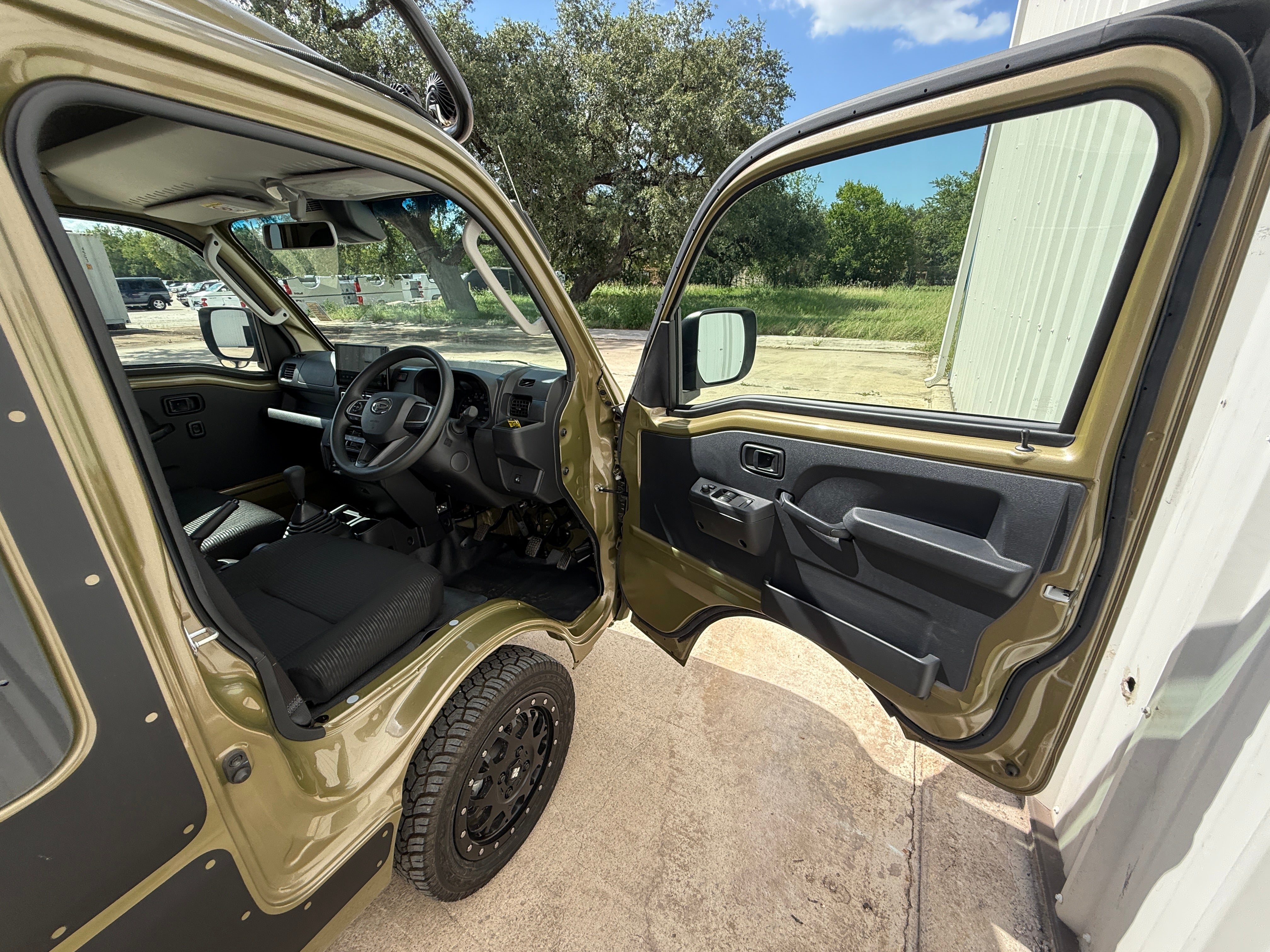 2022 Daihatsu Hijet Jumbo Hard Cargo 4x4 *Off Highway Use Only*