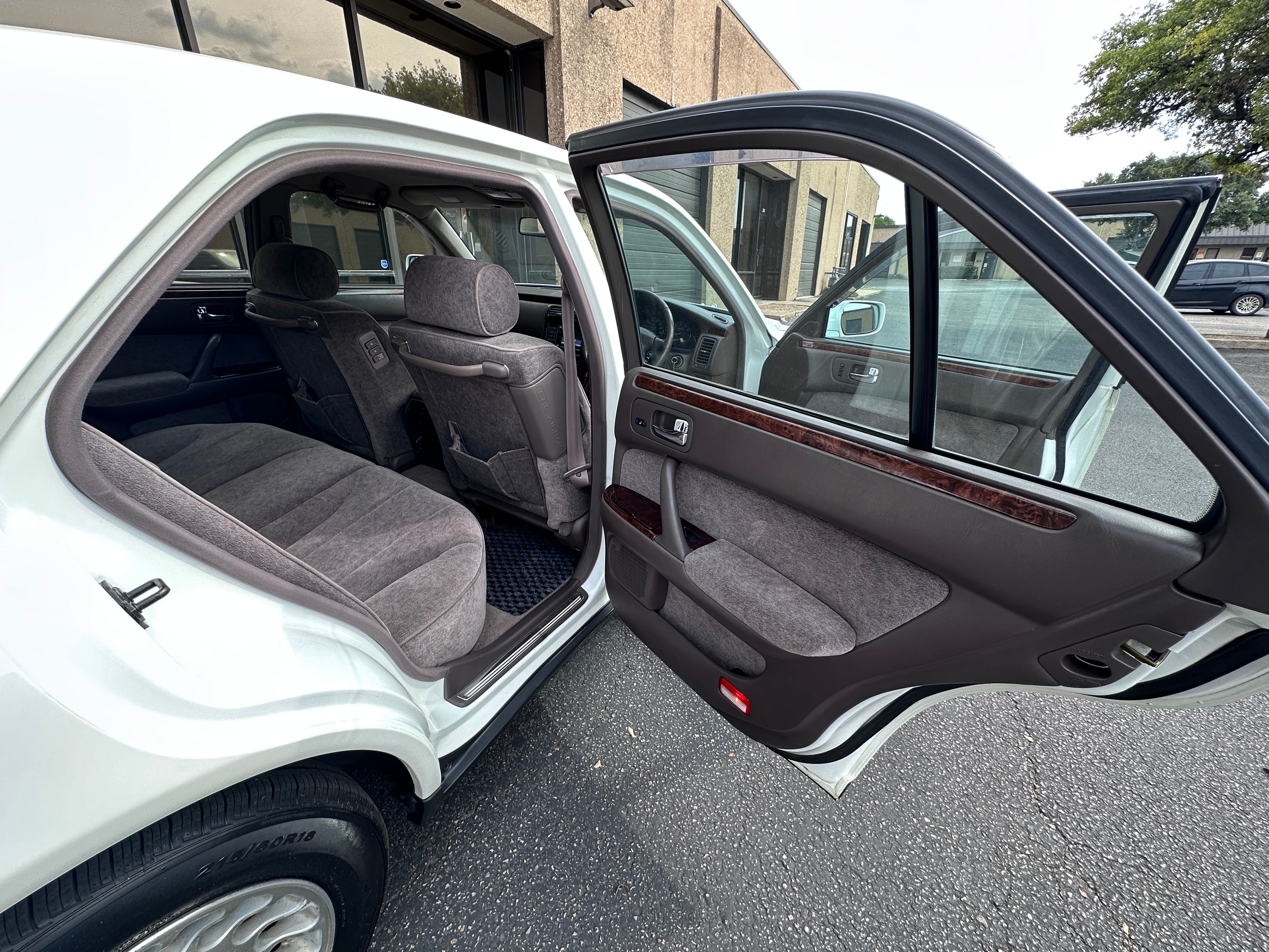 1997 Nissan Cima V8 Stk#12186