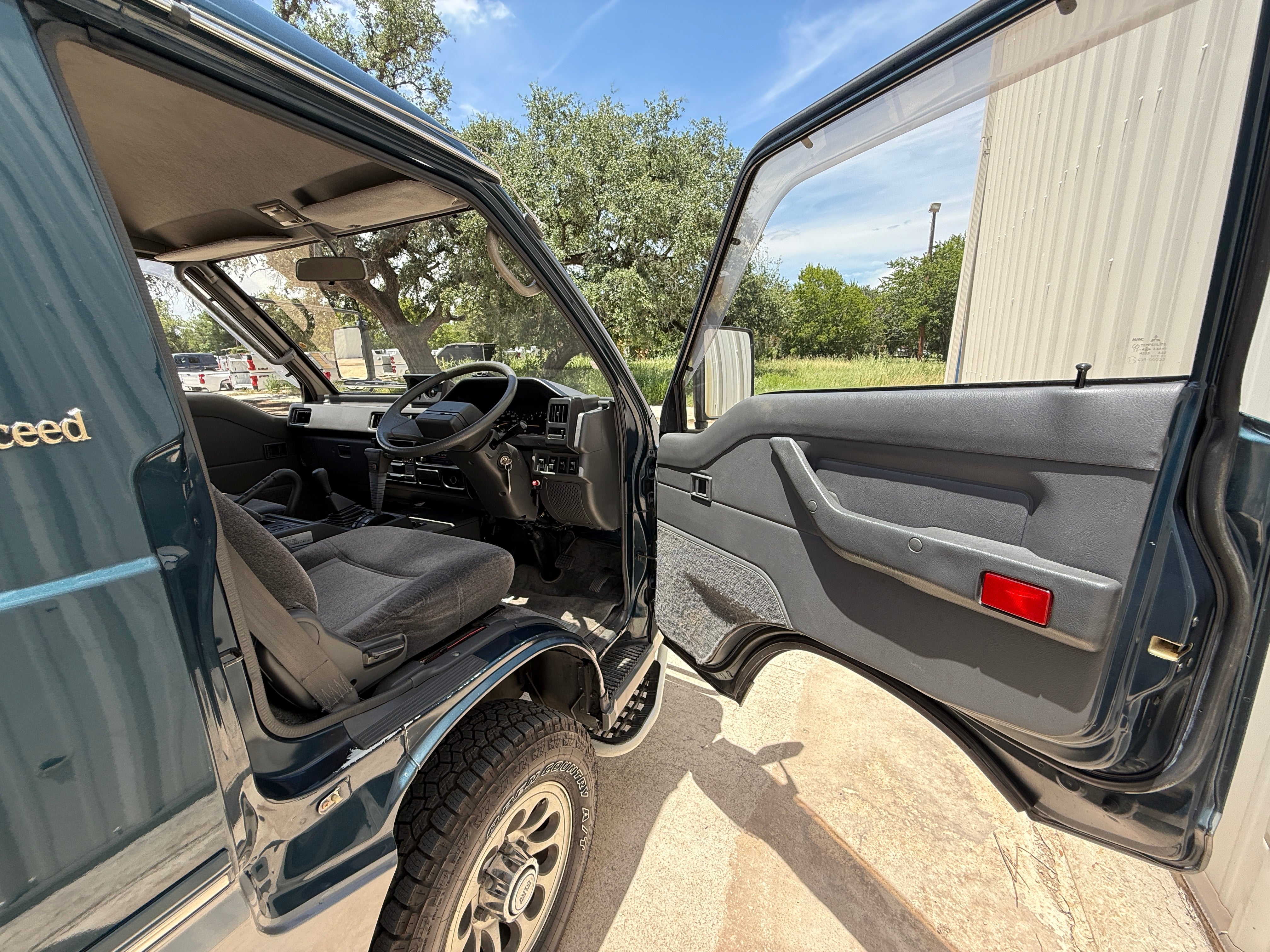 1990 Mitsubishi Delica Exceed 4x4 Diesel Stk#12620