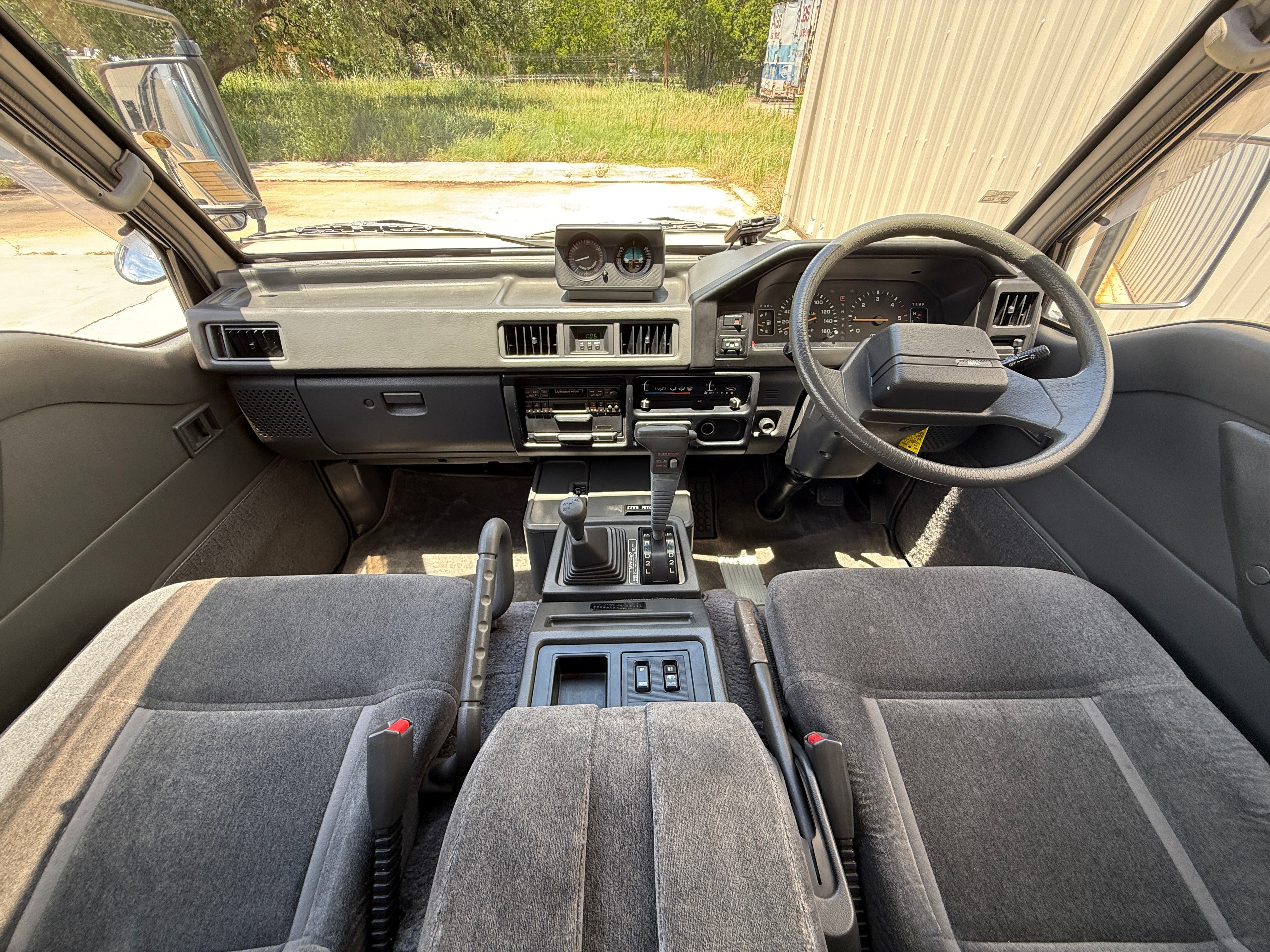 1990 Mitsubishi Delica Exceed 4x4 Diesel Stk#12620