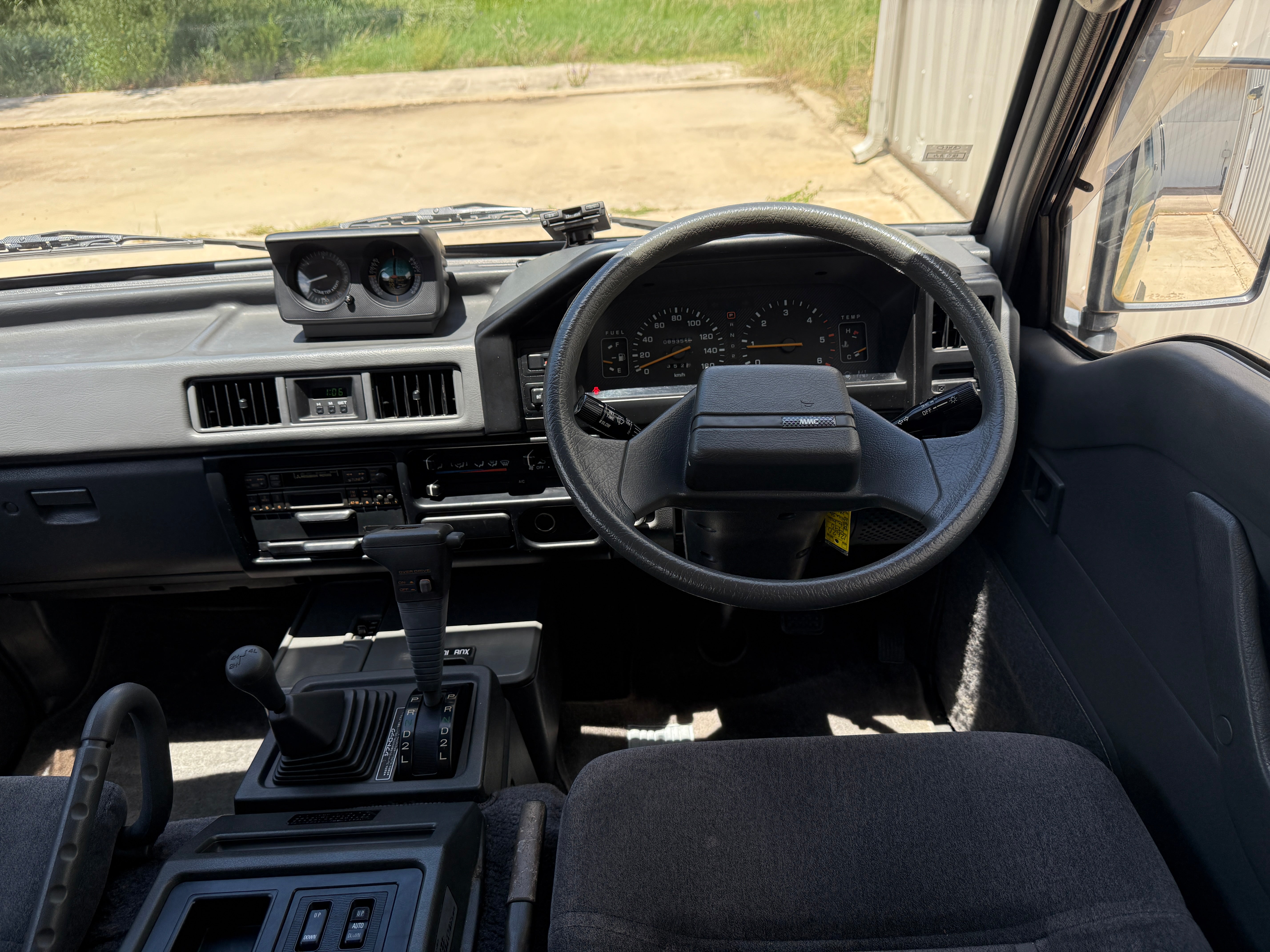 1990 Mitsubishi Delica Exceed 4x4 Diesel Stk#12620