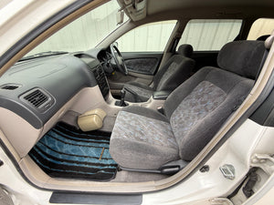 1998 Toyota Caldina Wagon 5MT Stk#12751