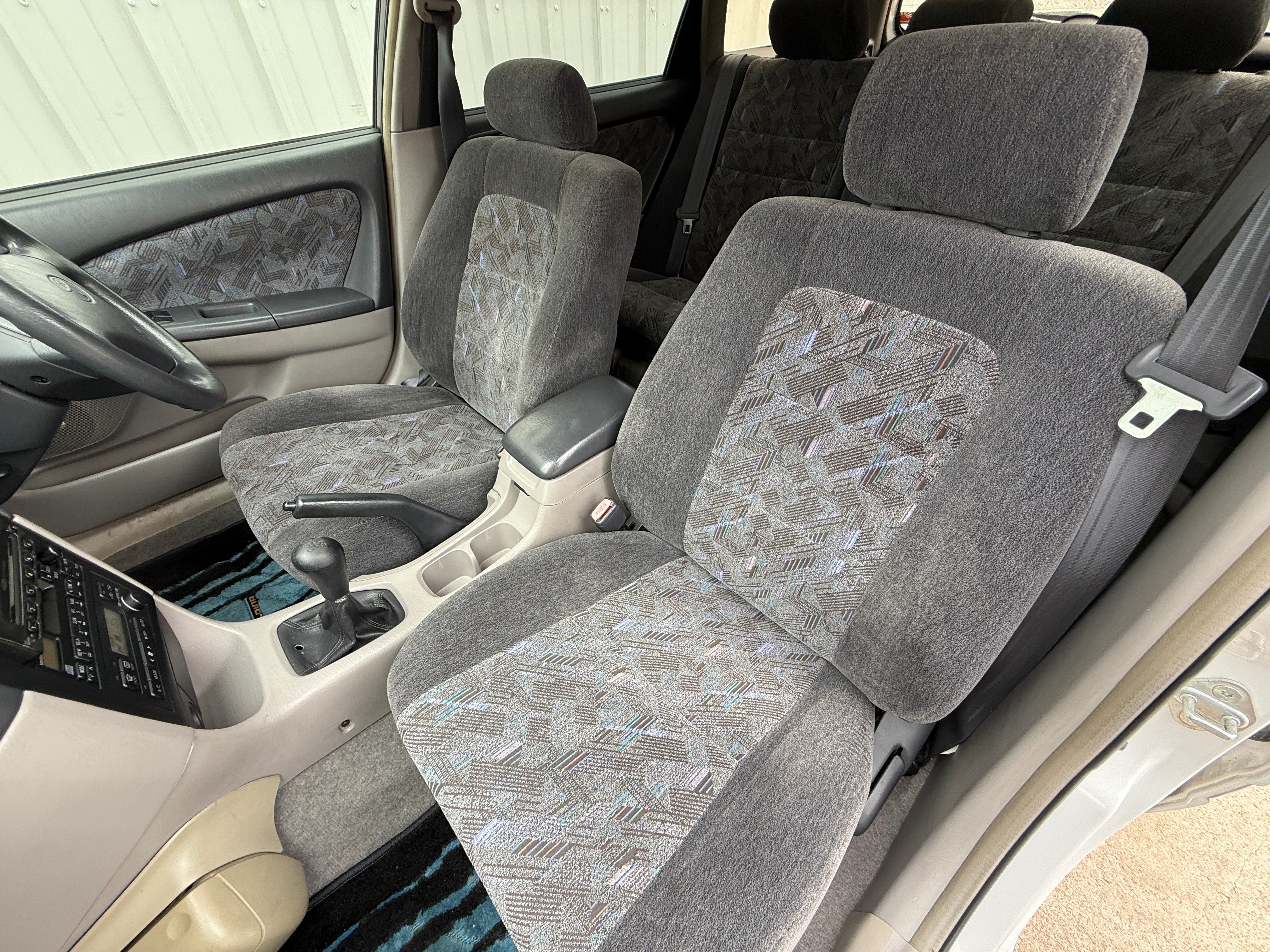1998 Toyota Caldina Wagon 5MT Stk#12751