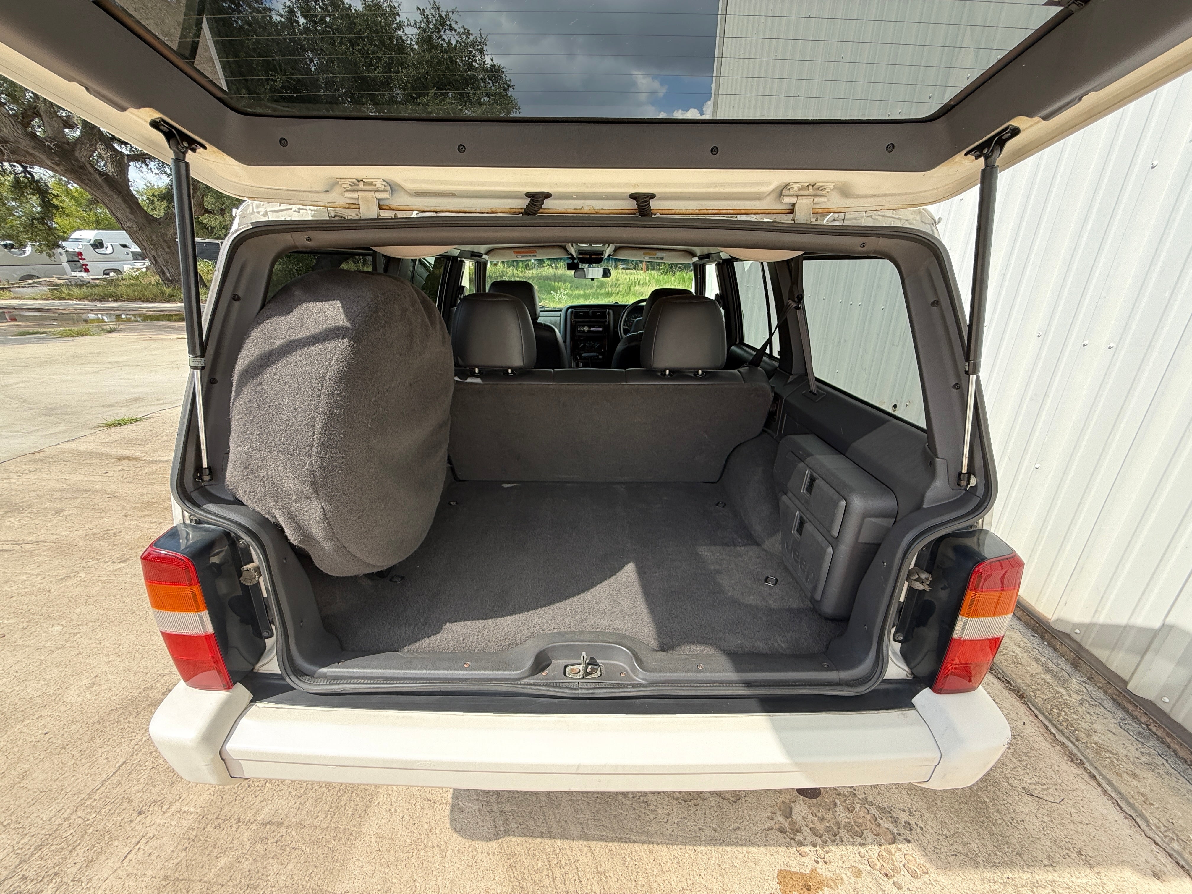1999 Jeep Cherokee 4x4 4.0L  Stk#13052