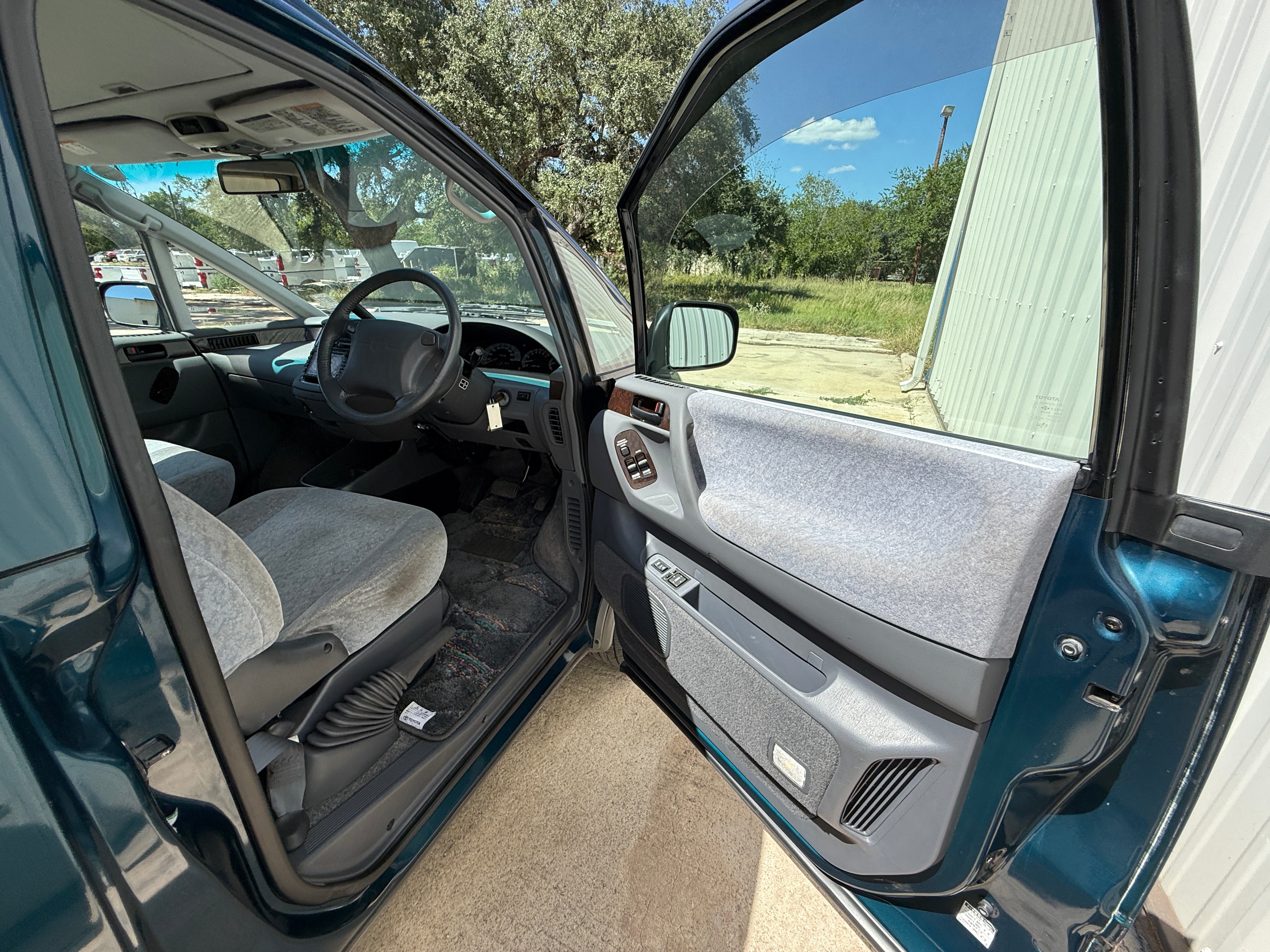 1998 Toyota Estima G AWD Stk#13066
