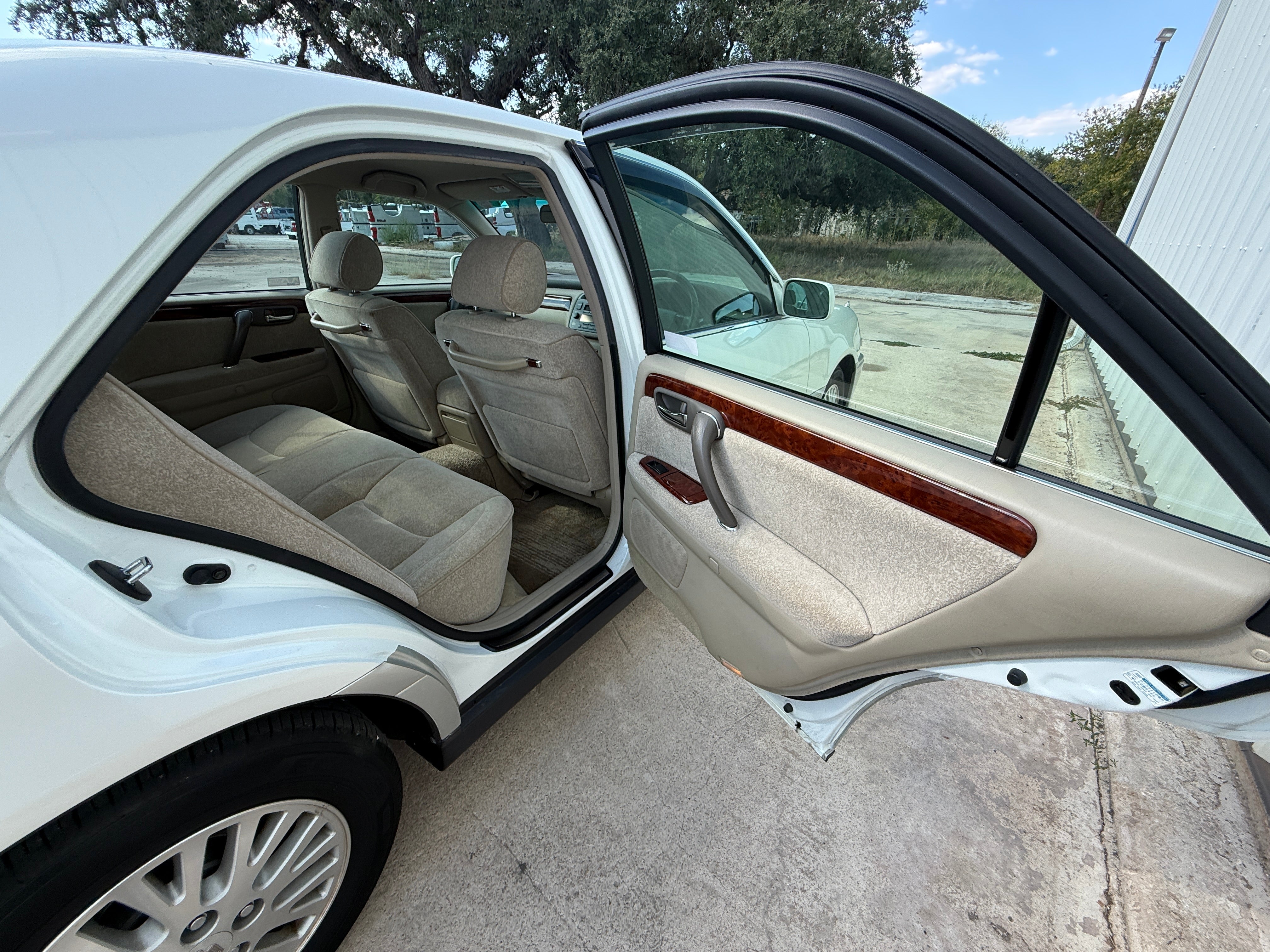 1996 Toyota Crown Royal Saloon Stk#12544