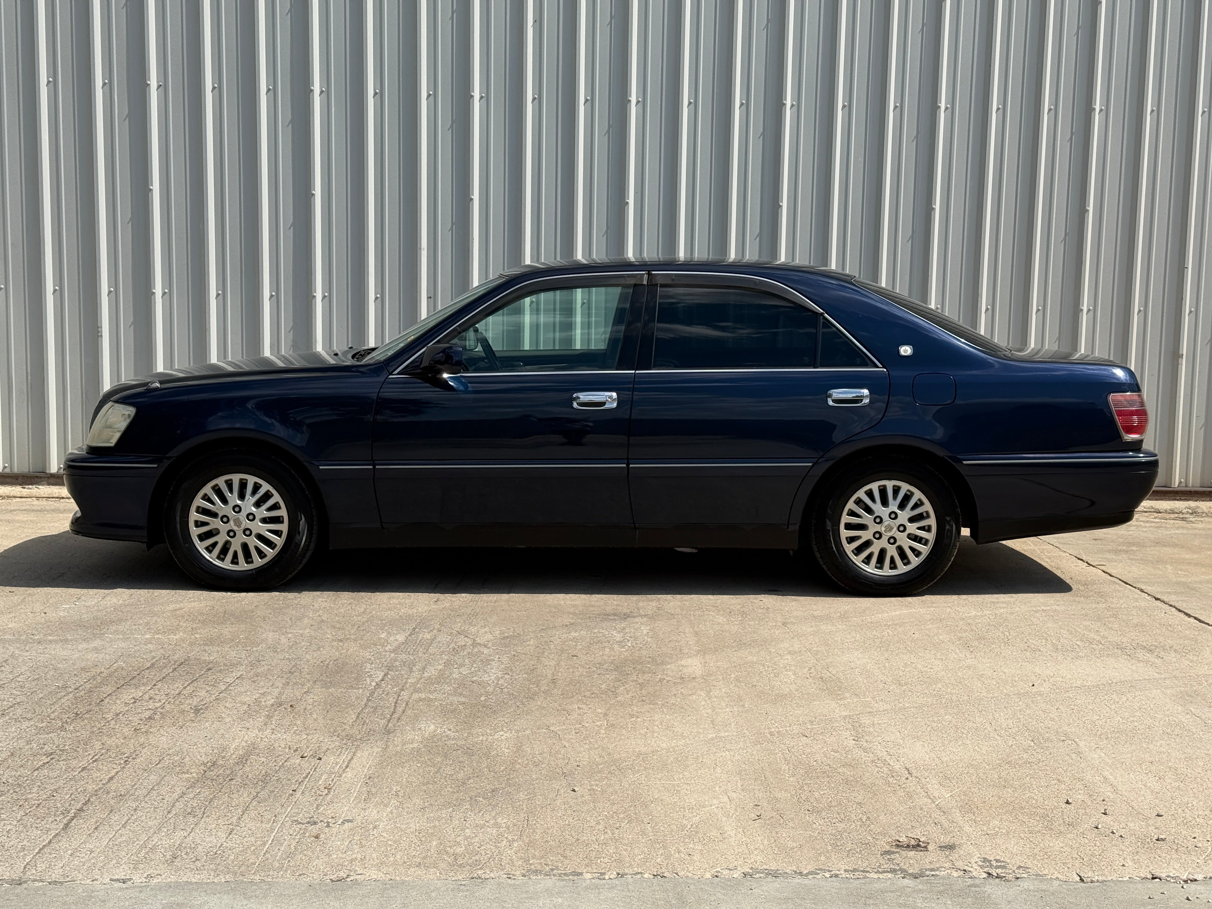 2000 Toyota Crown Royal Saloon Stk#13124