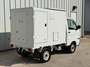 1999 Mitsubishi Minicab 4x4 Relief Truck Stk#13297