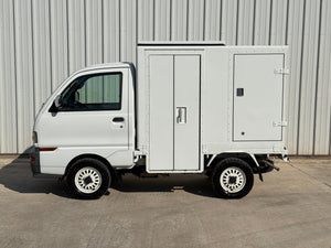 1999 Mitsubishi Minicab 4x4 Relief Truck Stk#13297