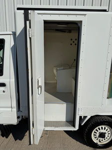 1999 Mitsubishi Minicab 4x4 Relief Truck Stk#13297