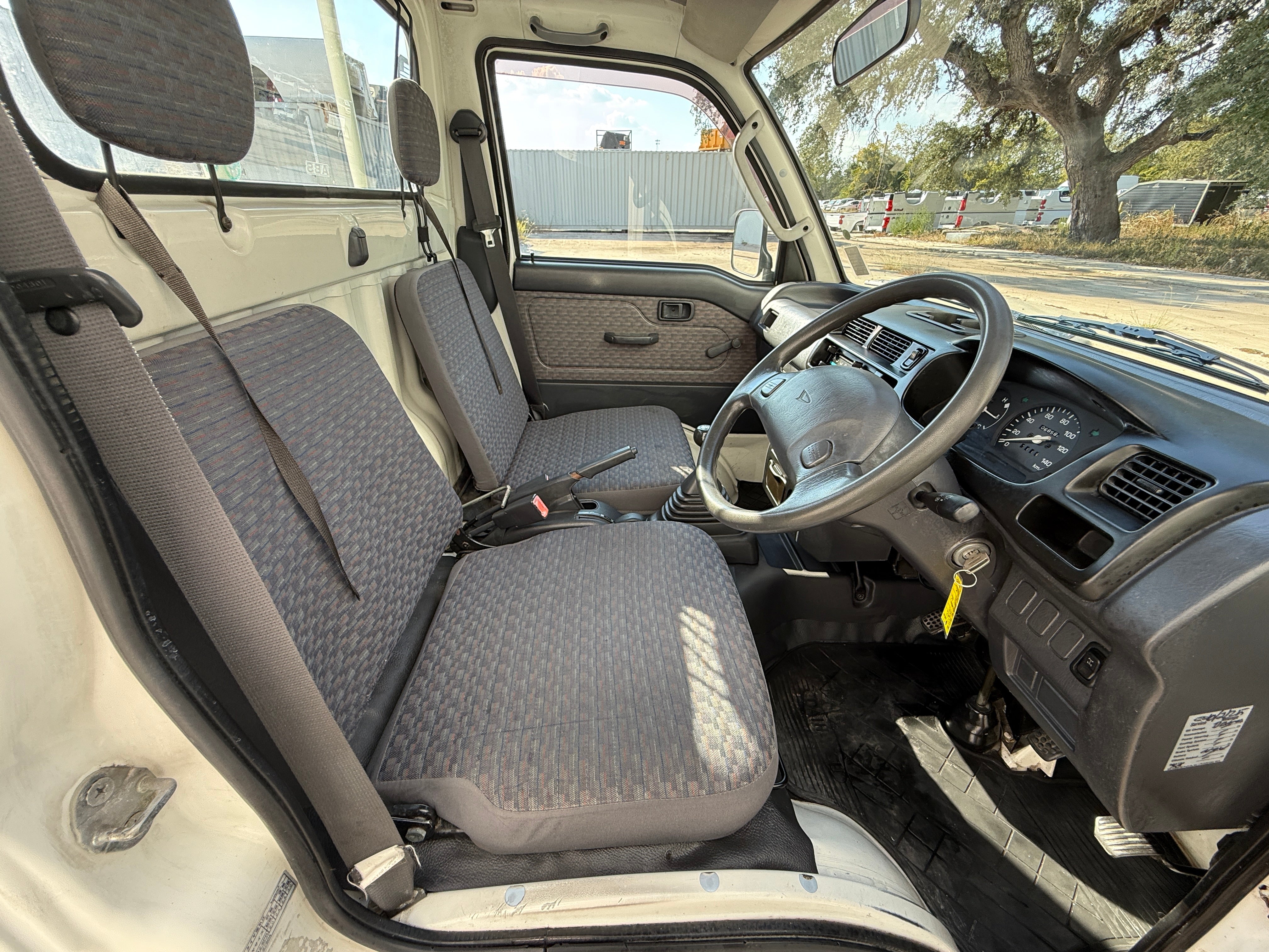 1999 Daihatsu Hijet 4x4 w/AC Stk#13323