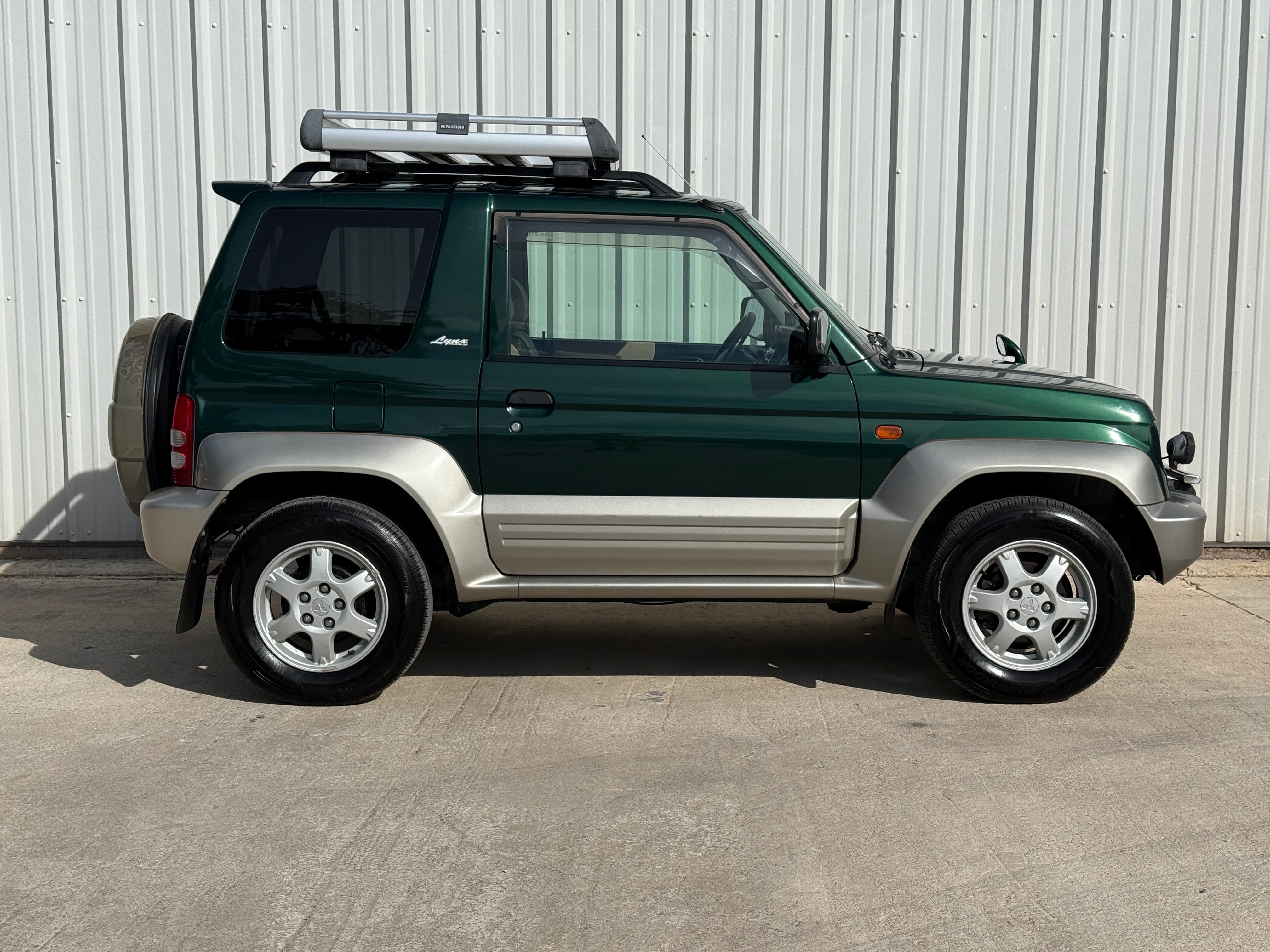 1997 Mitsubishi Pajero Jr. 4x4 Stk#13277