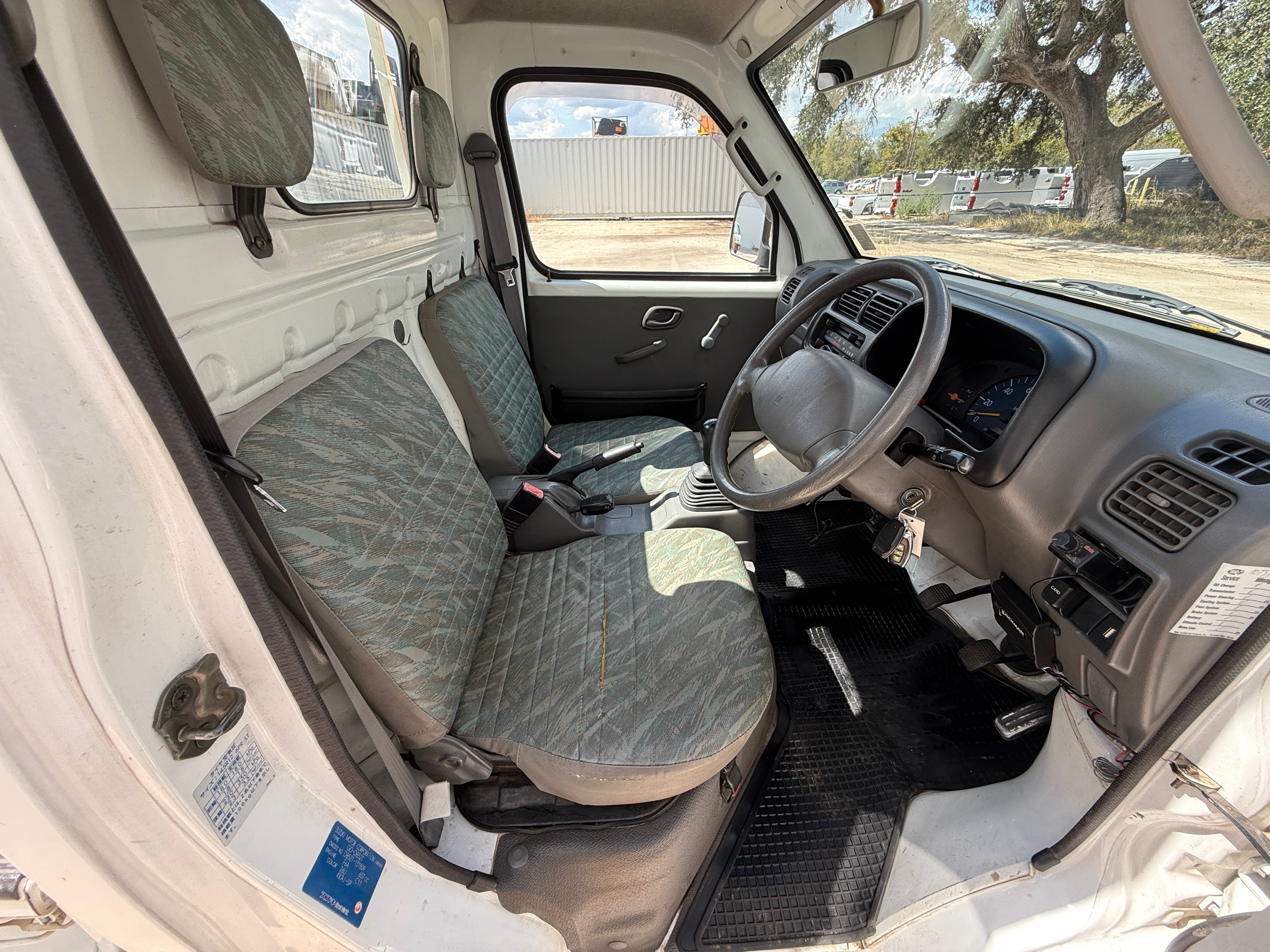 1999 Suzuki Carry 4x4 w/AC stk#13259