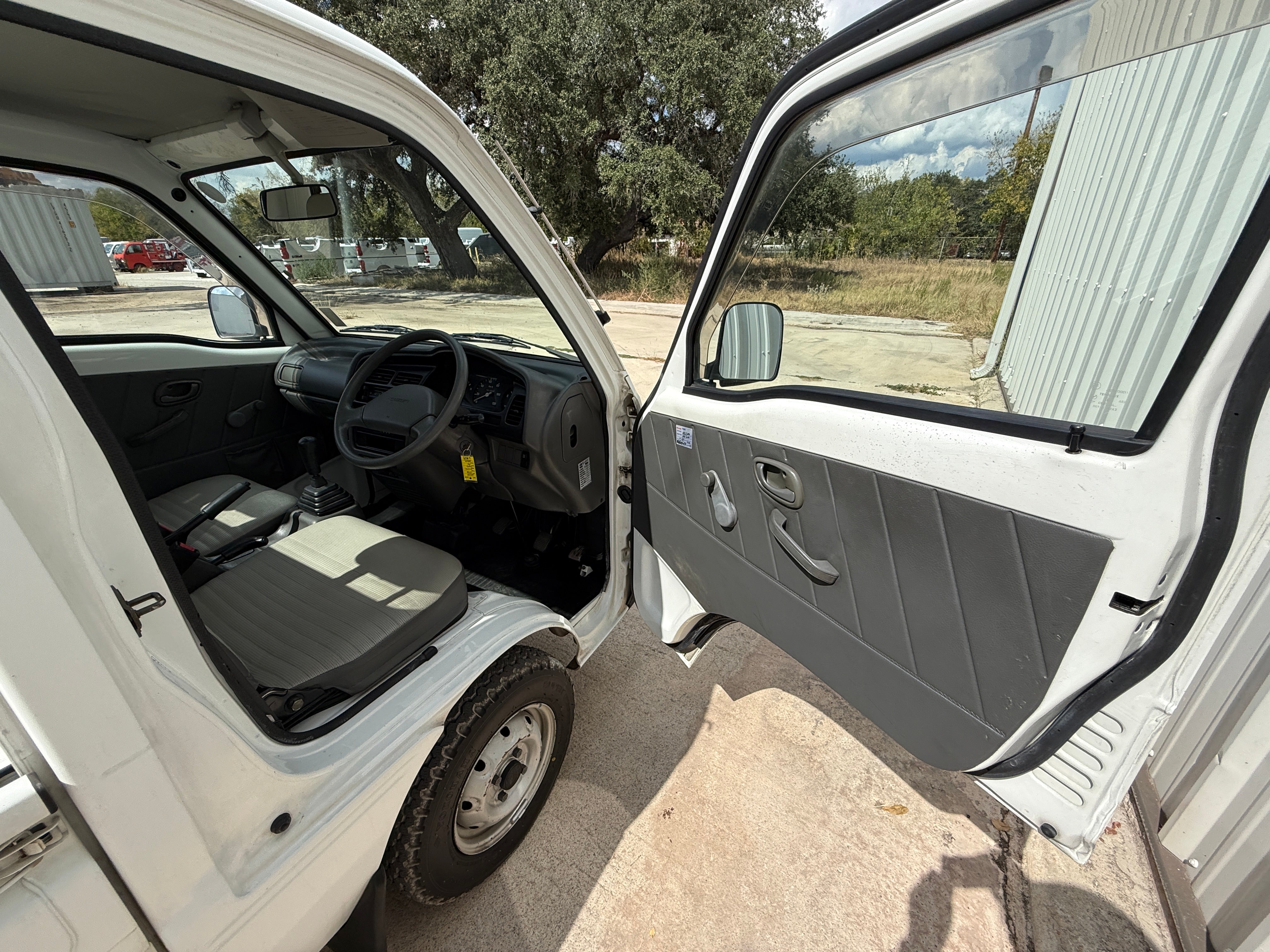1998 Suzuki Carry 4x4 w/AC stk#12533