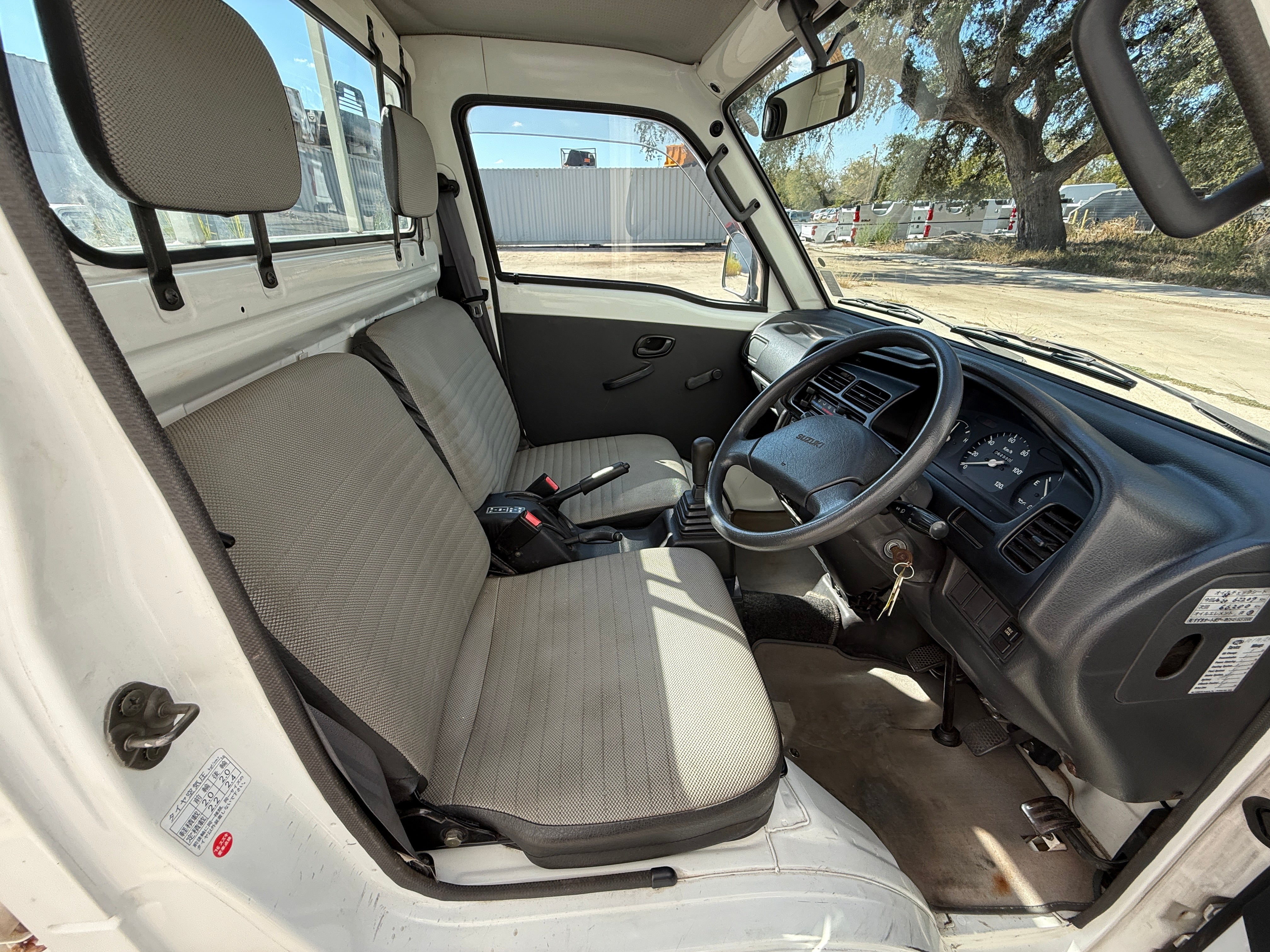1996 Suzuki Carry 4x4 w/AC Stk#13065