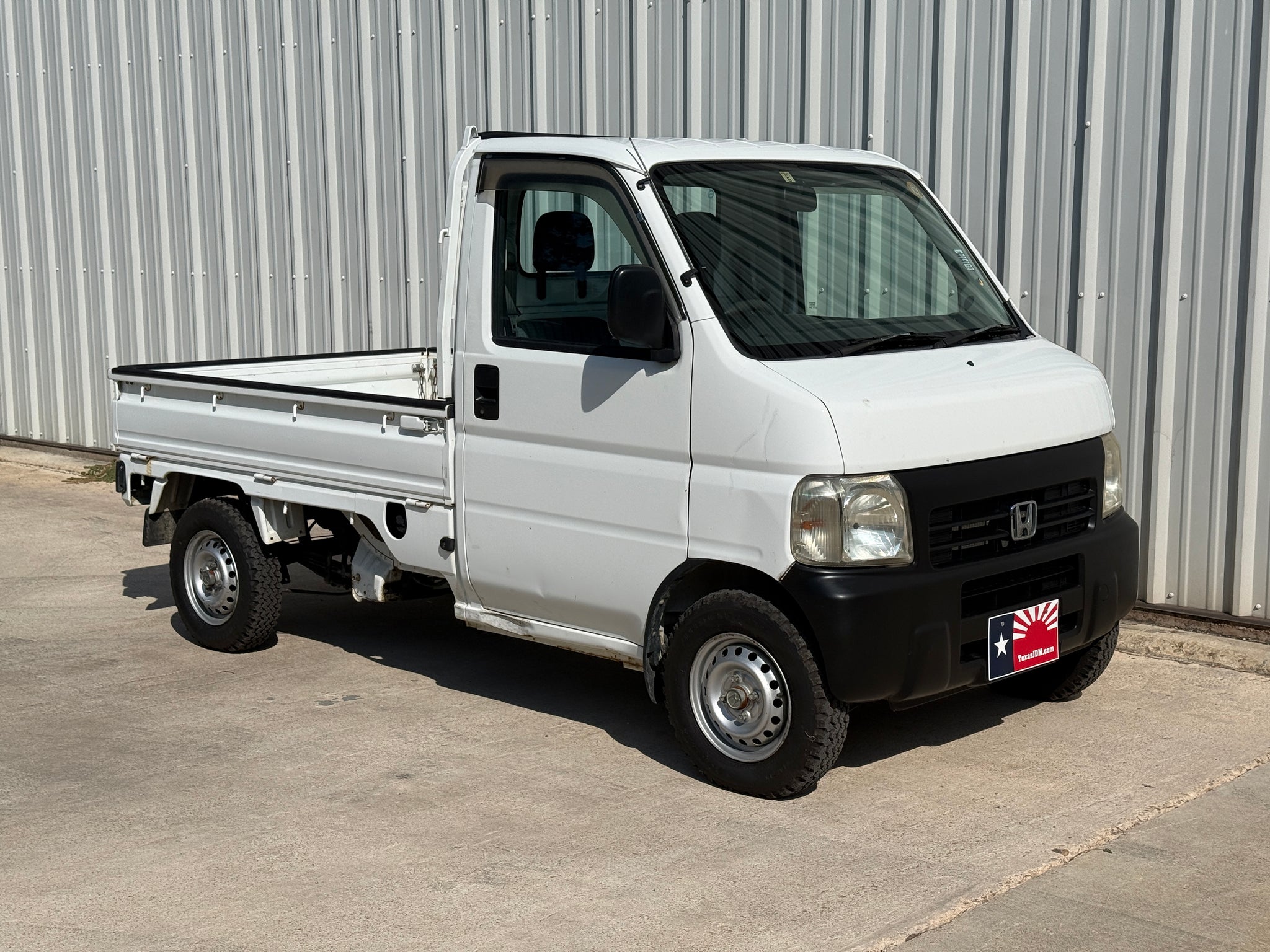 KEI Check out these 2 Kei cars we just got in, these are designed to