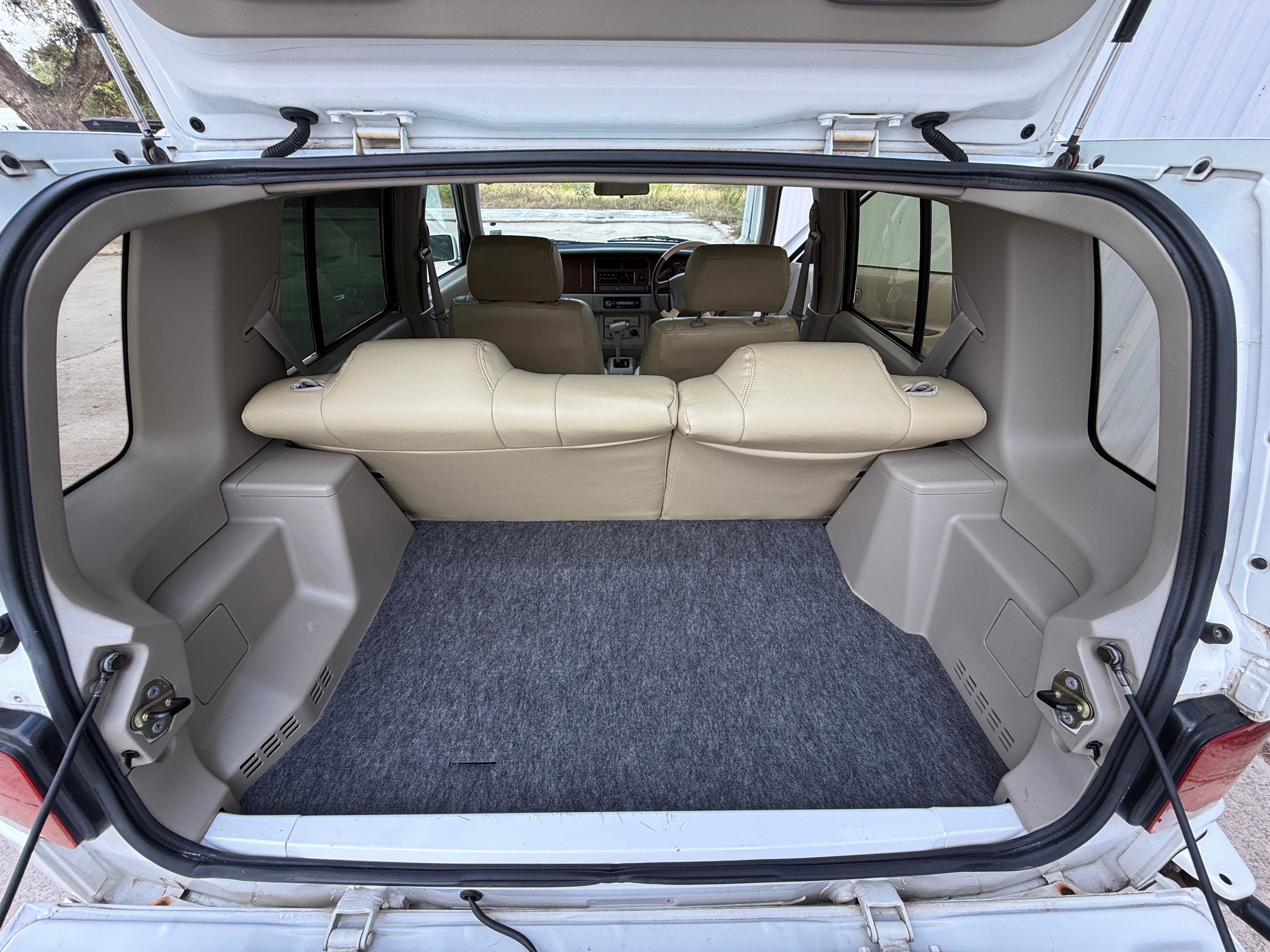 2000 Nissan Rasheen AWD Stk#13733