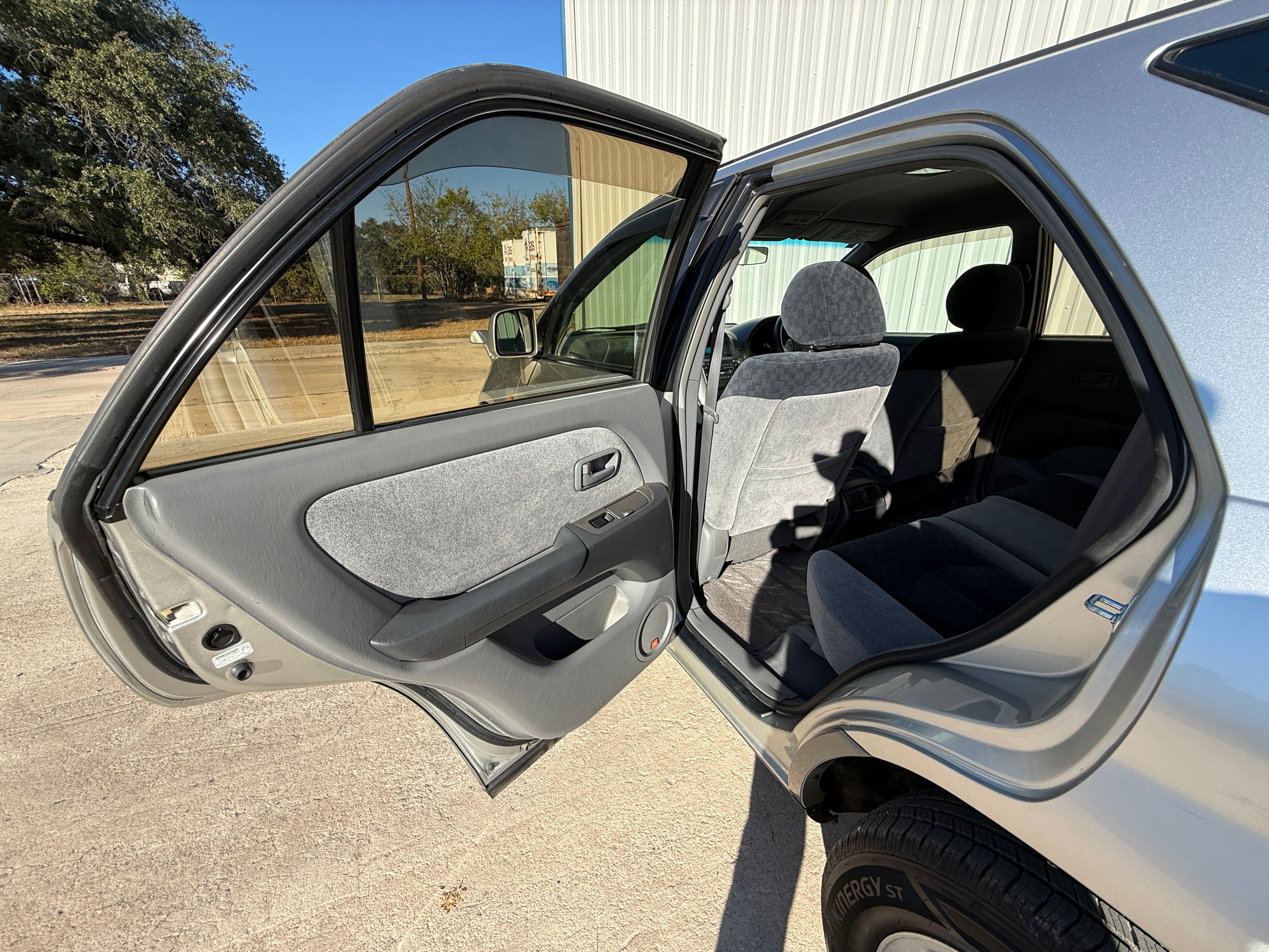 1998 Toyota Harrier FWD Stk#13725