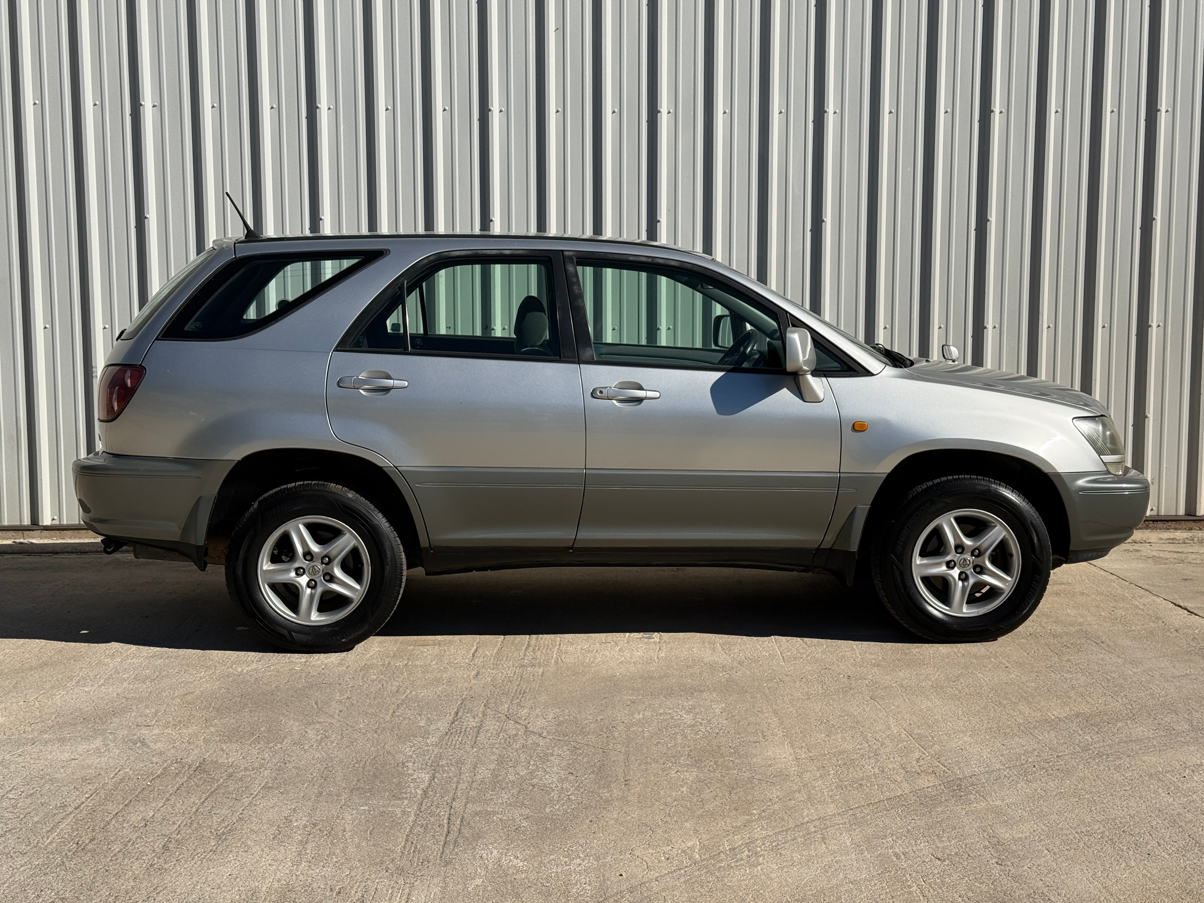 1998 Toyota Harrier 2.2L FWD Stk#13722