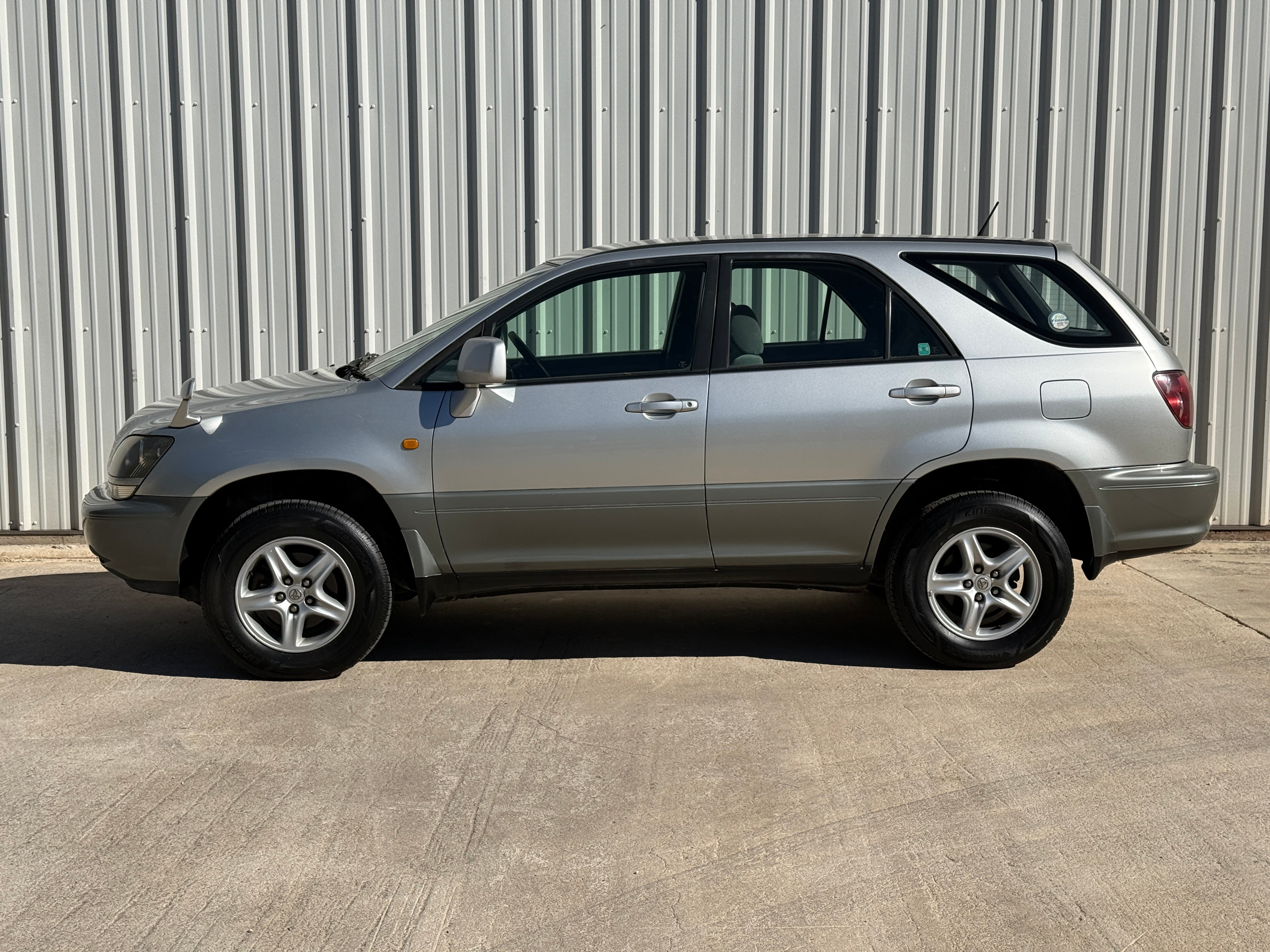 1998 Toyota Harrier 2.2L FWD Stk#13722