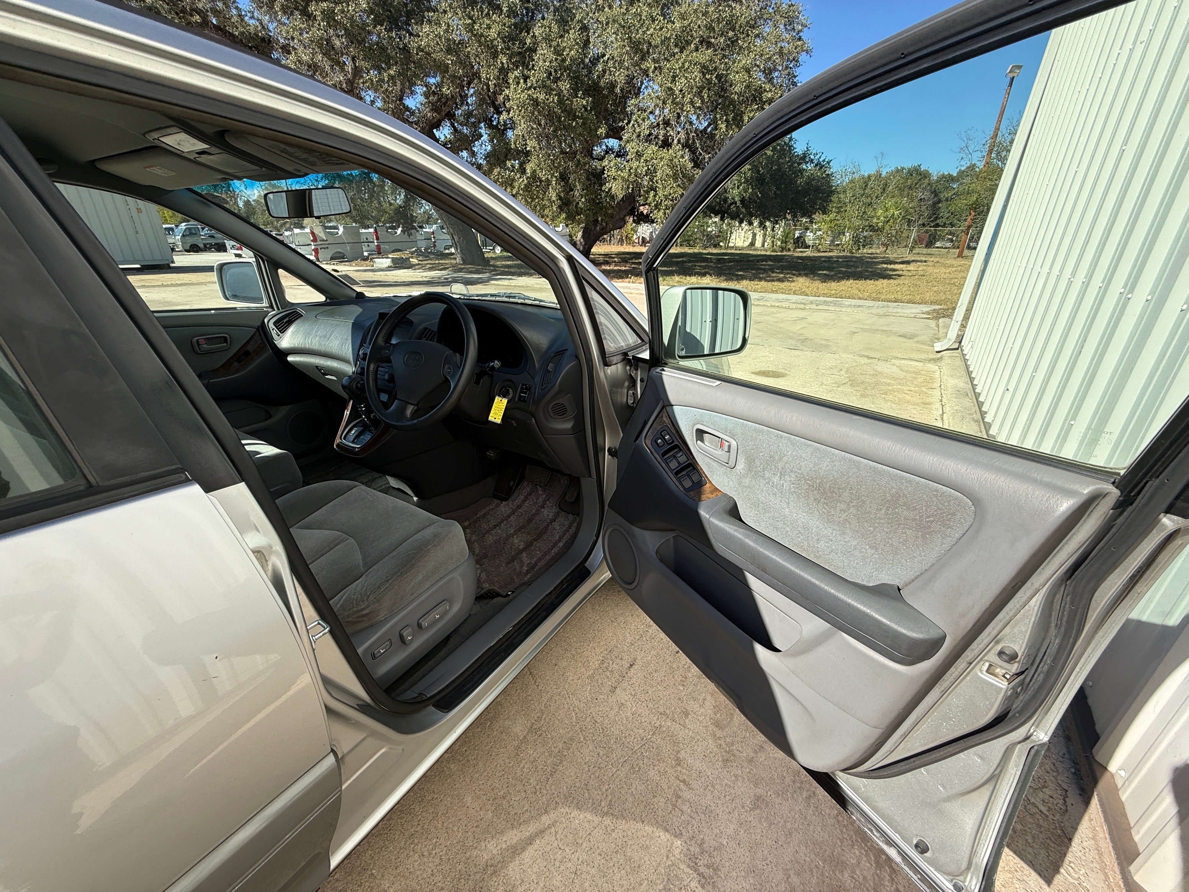 1998 Toyota Harrier 2.2L FWD Stk#13722