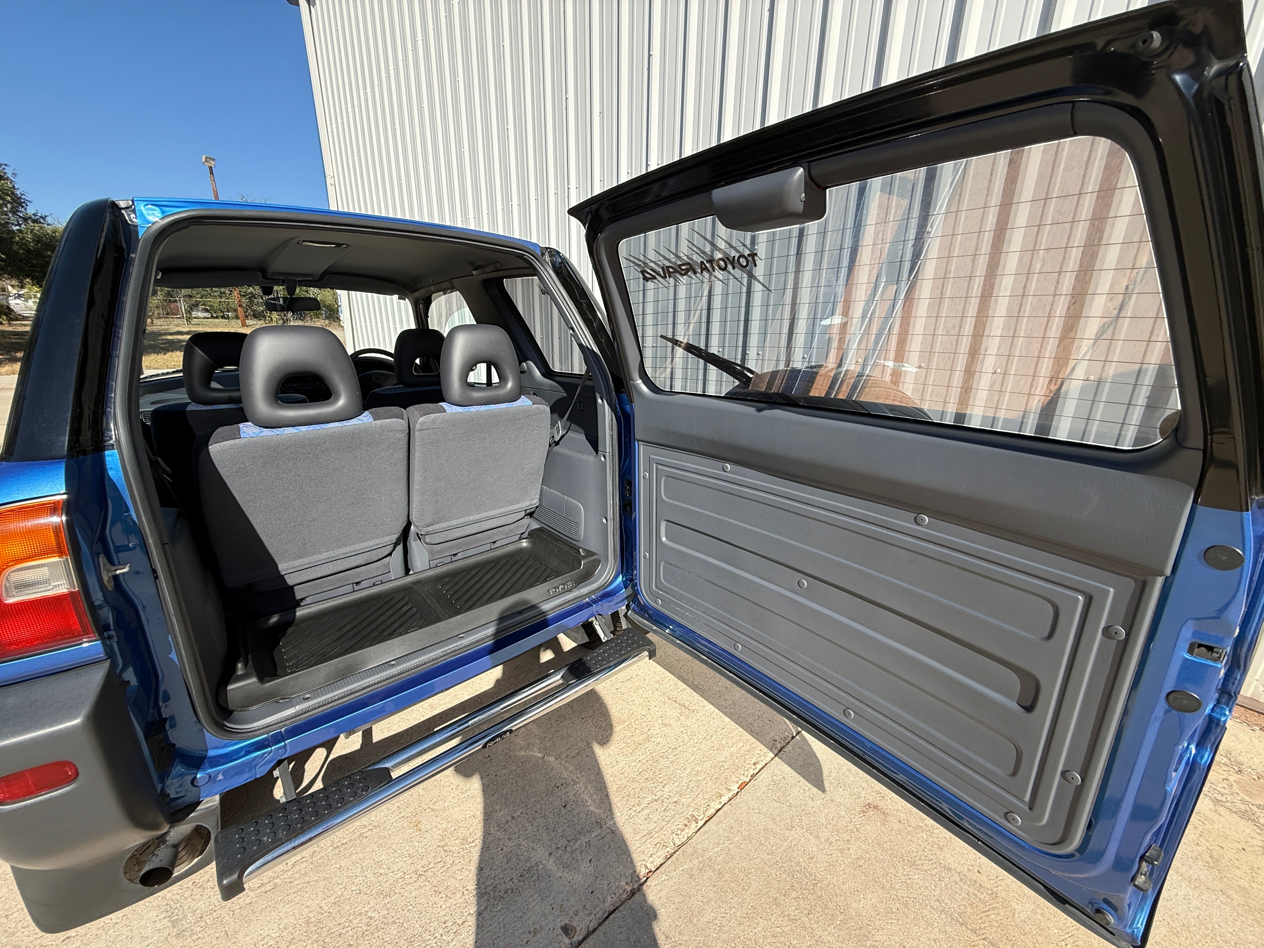 1998 Toyota Rav4 AWD 5MT Stk#13700