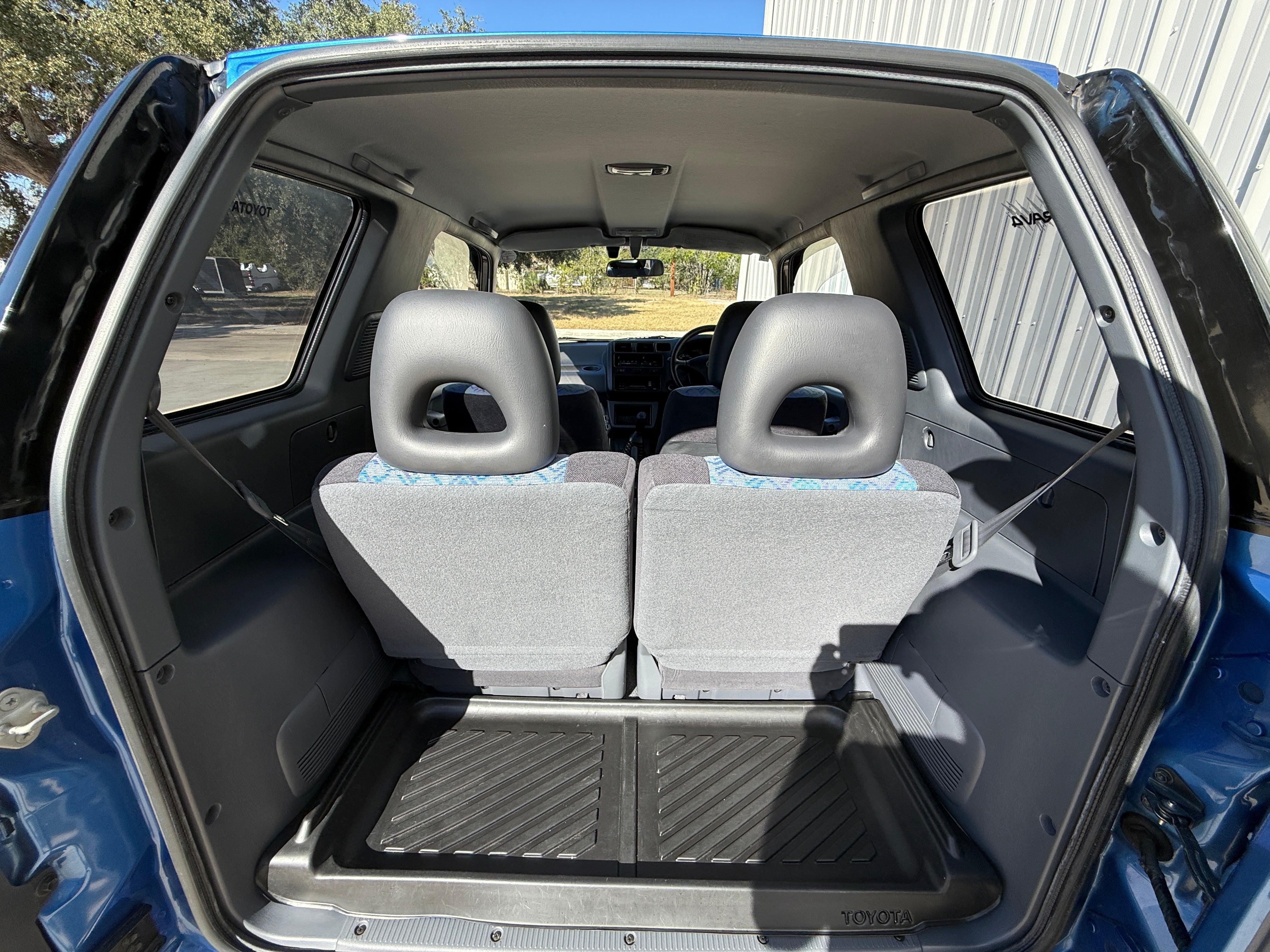 1998 Toyota Rav4 AWD 5MT Stk#13700