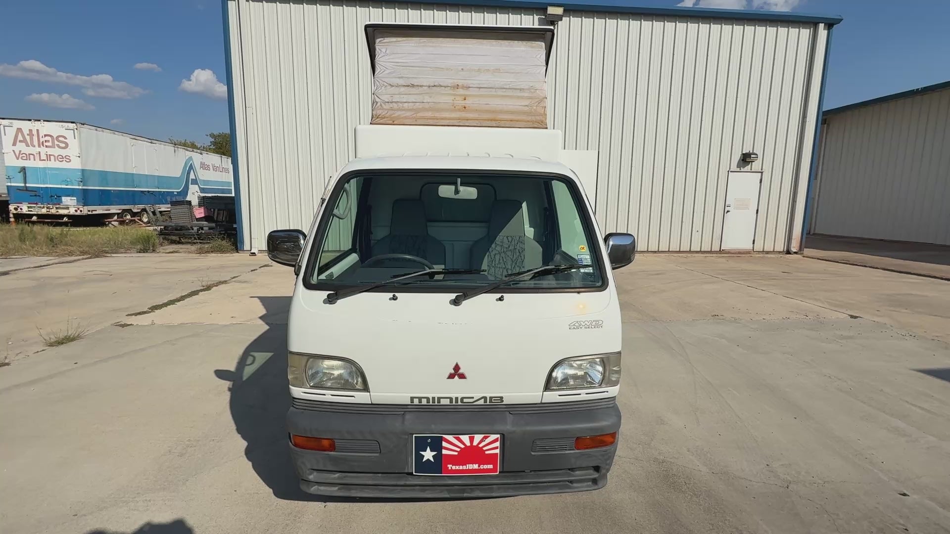 1999 Mitsubishi Minicab 4x4 Relief Truck Stk#13297