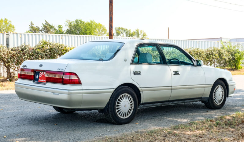 1997 Toyota Crown Luxury Sedan Factory RHD full