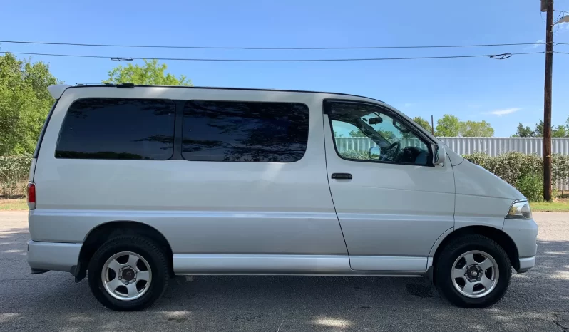 1997 Toyota Hiace Regius 4WD Passenger Van Factory RHD full