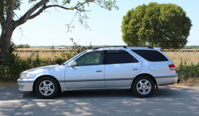 1997 Toyota Mark II Qualis Wagon Factory RHD full