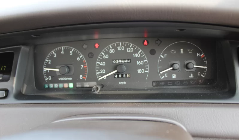 1995 Toyota Crown 1JZ Luxury Sedan Factory RHD full