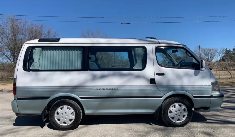 1995 Toyota Hiace Passenger Van full