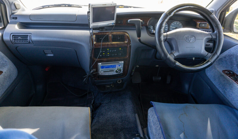 1997 Toyota TownAce Noah 4WD Factory RHD Passenger Van full