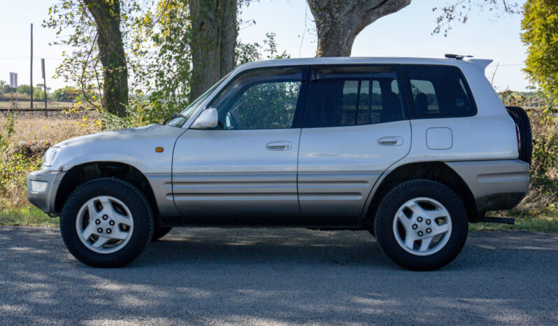 1998 Toyota RAV4 AWD X-Over Factory RHD full